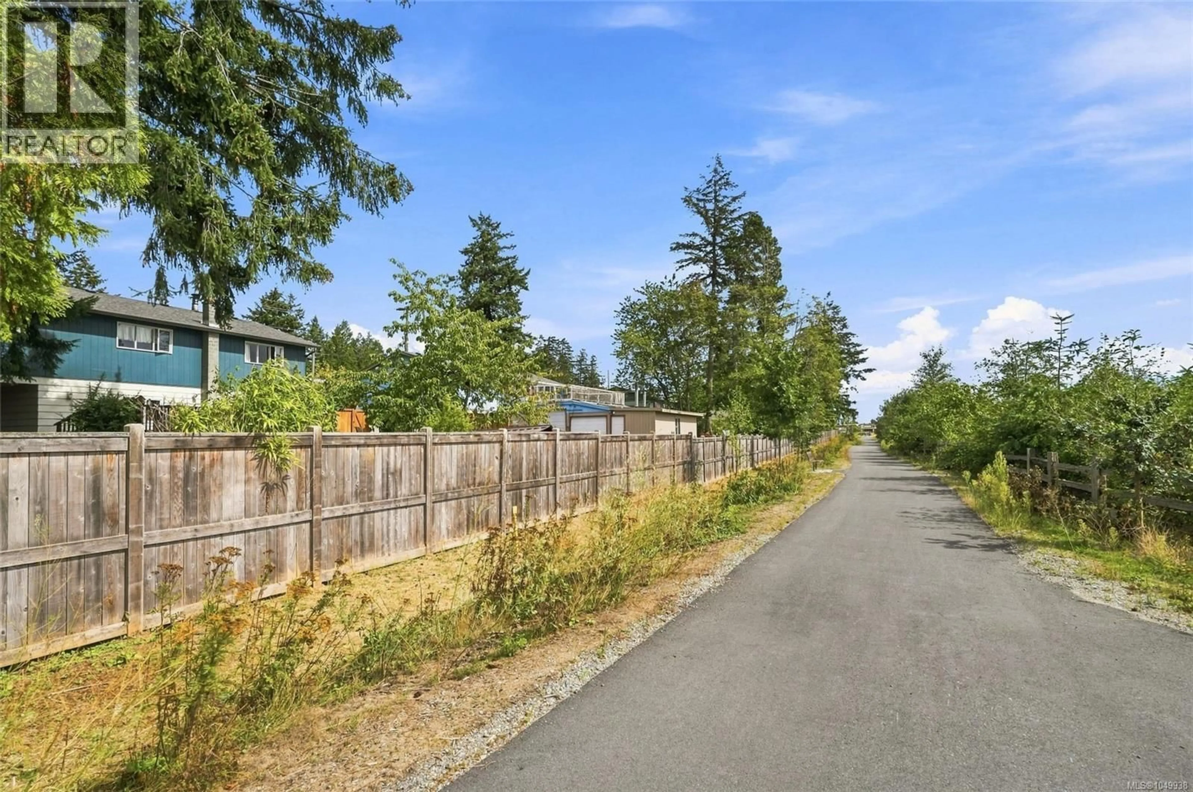 A pic from outside/outdoor area/front of a property/back of a property/a pic from drone, street for 2247 ROSSTOWN ROAD, Nanaimo British Columbia V9T3R4
