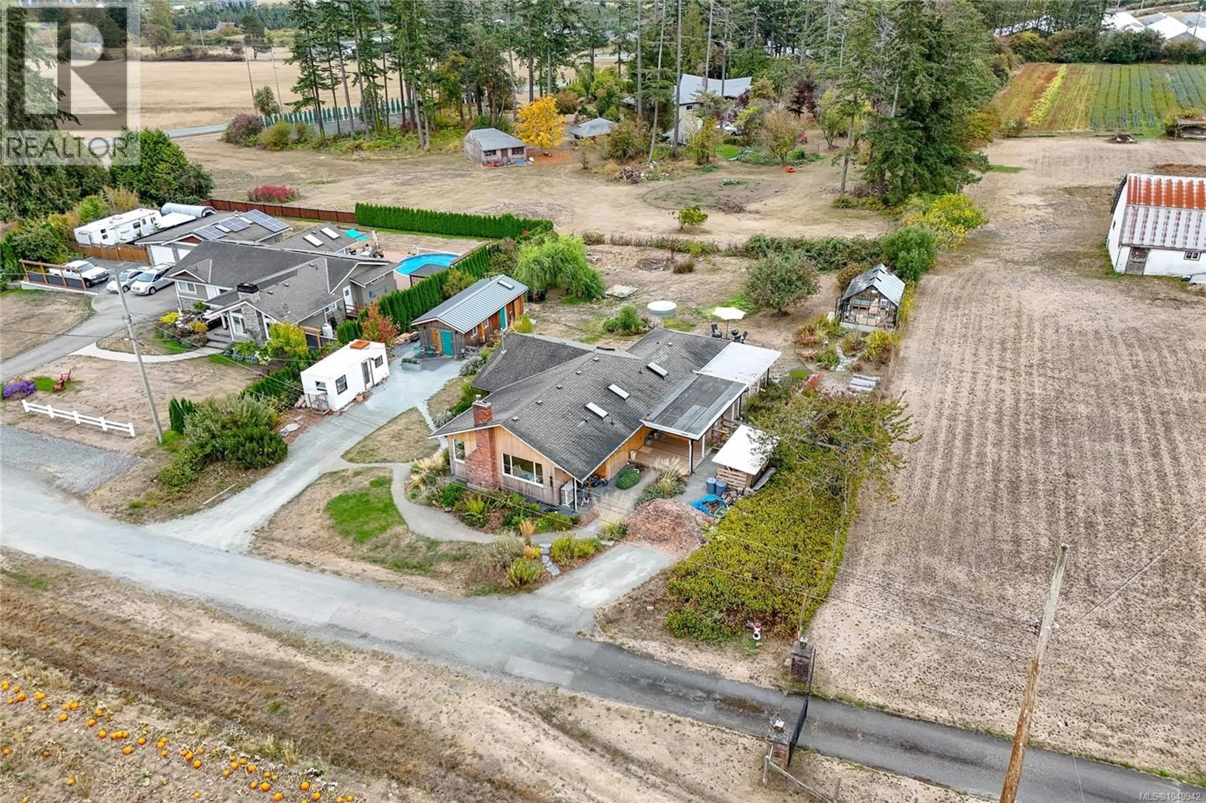 A pic from outside/outdoor area/front of a property/back of a property/a pic from drone, street for 2105 STRAITSVIEW ROAD, Central Saanich British Columbia V0S1A0