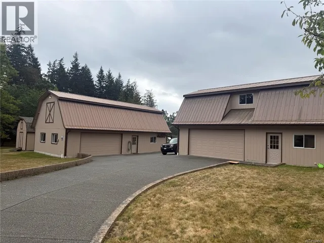 1292 HUDSON ROAD, Comox 3