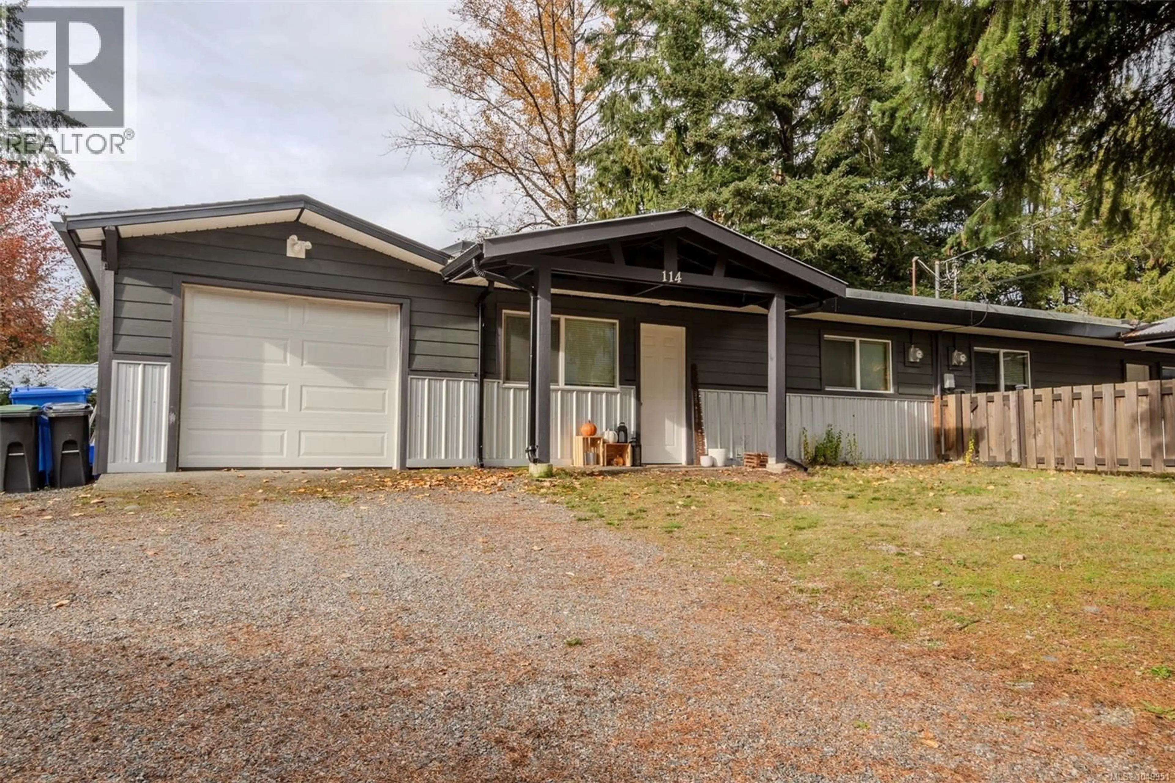 Home with vinyl exterior material, street for 114/112 ELDRED ROAD, Lake Cowichan British Columbia V0R2G1