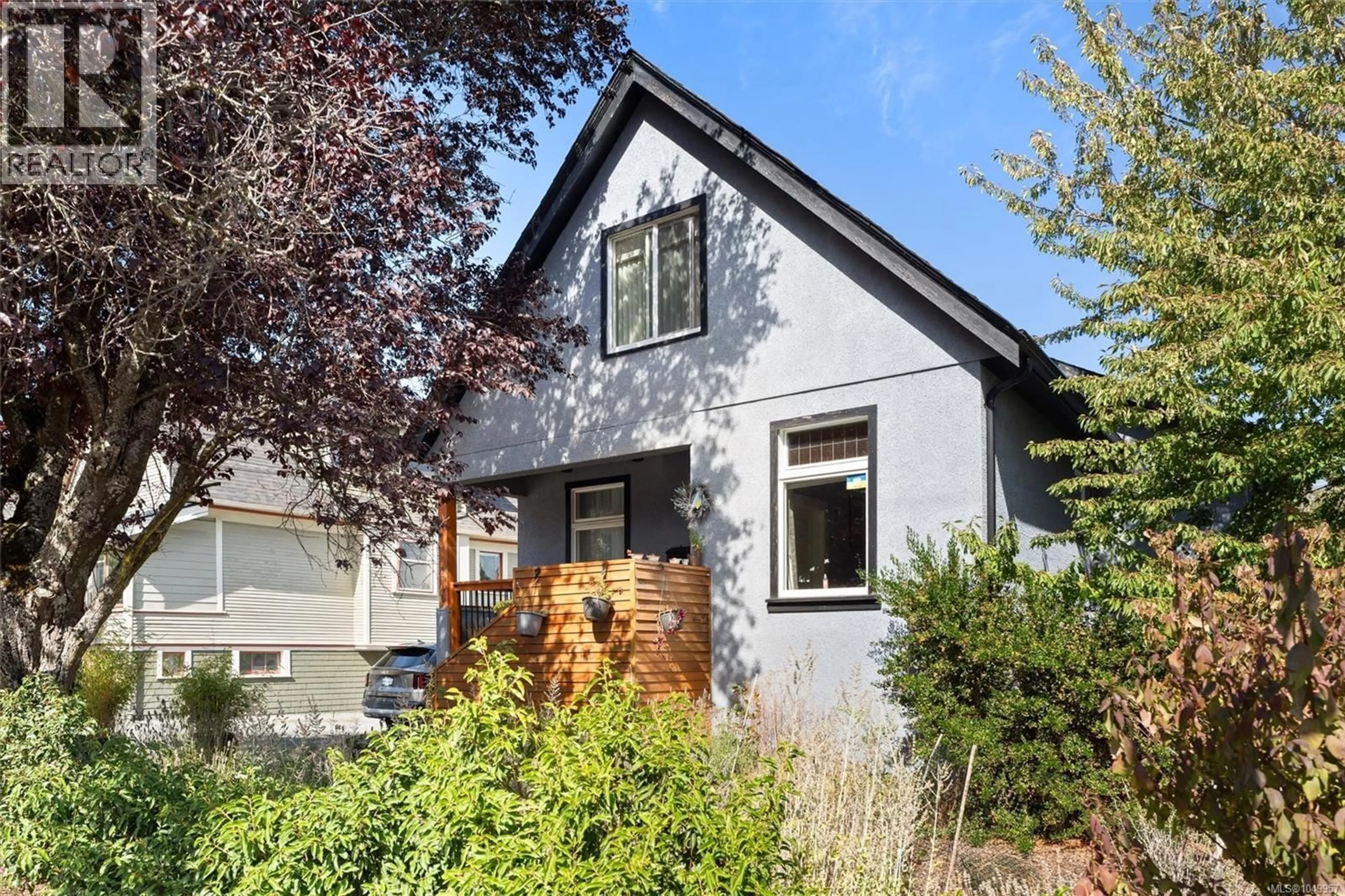 Unknown for 1746 PEMBROKE STREET, Victoria British Columbia V8R1W6