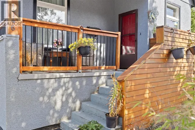 1746 PEMBROKE STREET, Victoria 5