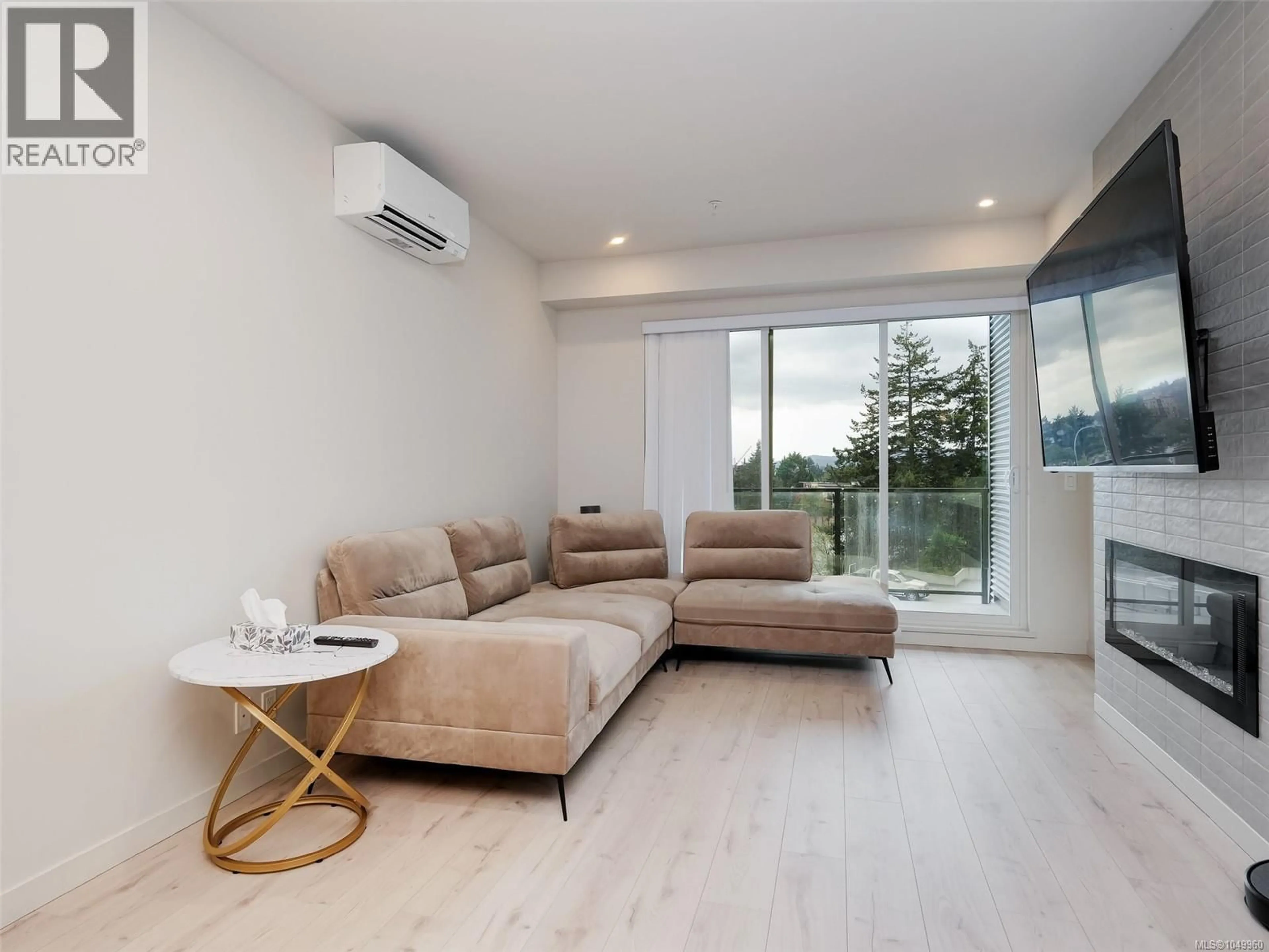Living room with furniture, unknown for 310 - 958 PHAROAH MEWS, Langford British Columbia V9B7A1