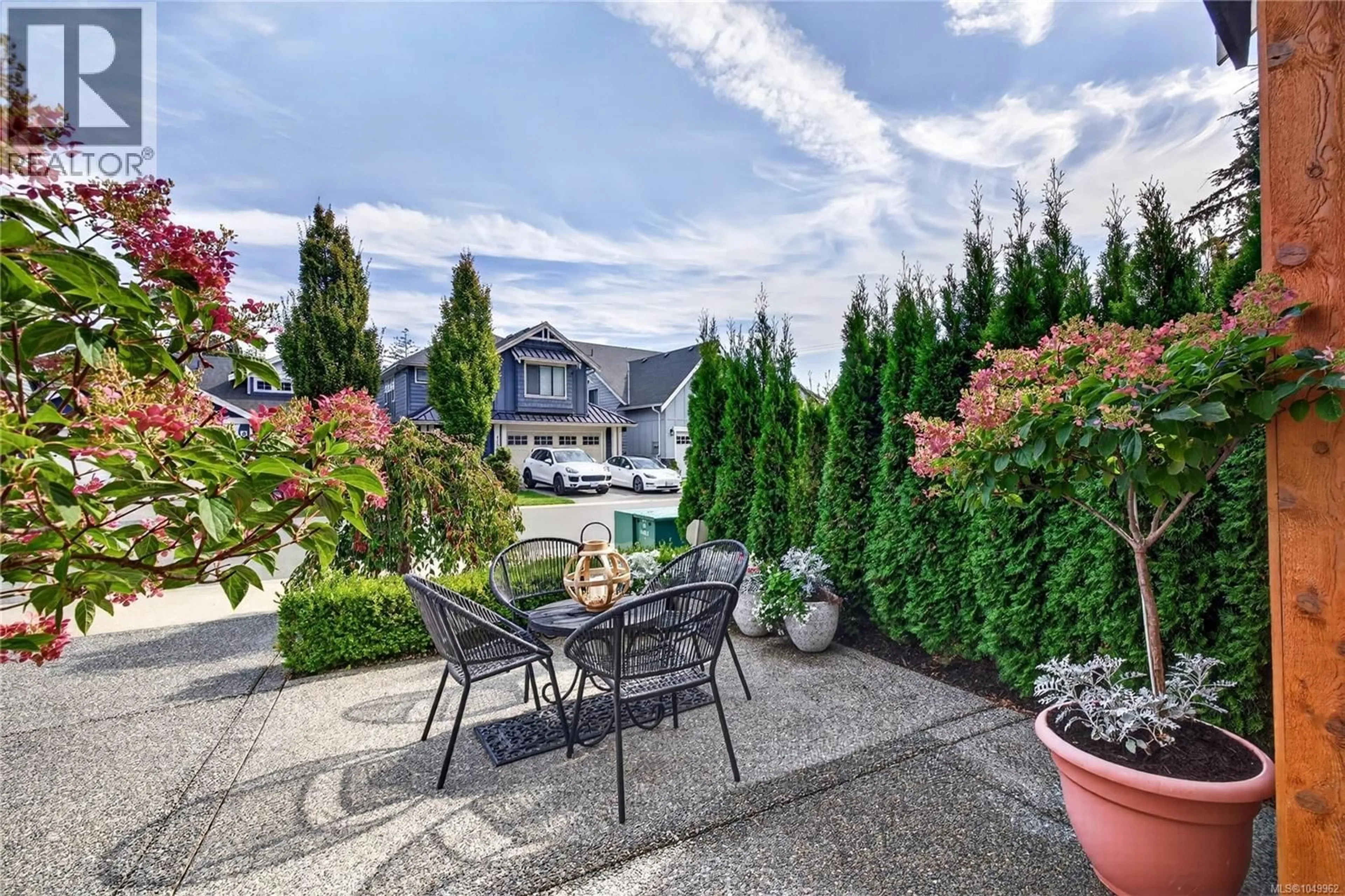 Patio, mountain view for 1211 DREAMCATCHER PLACE, Langford British Columbia V9B0T6