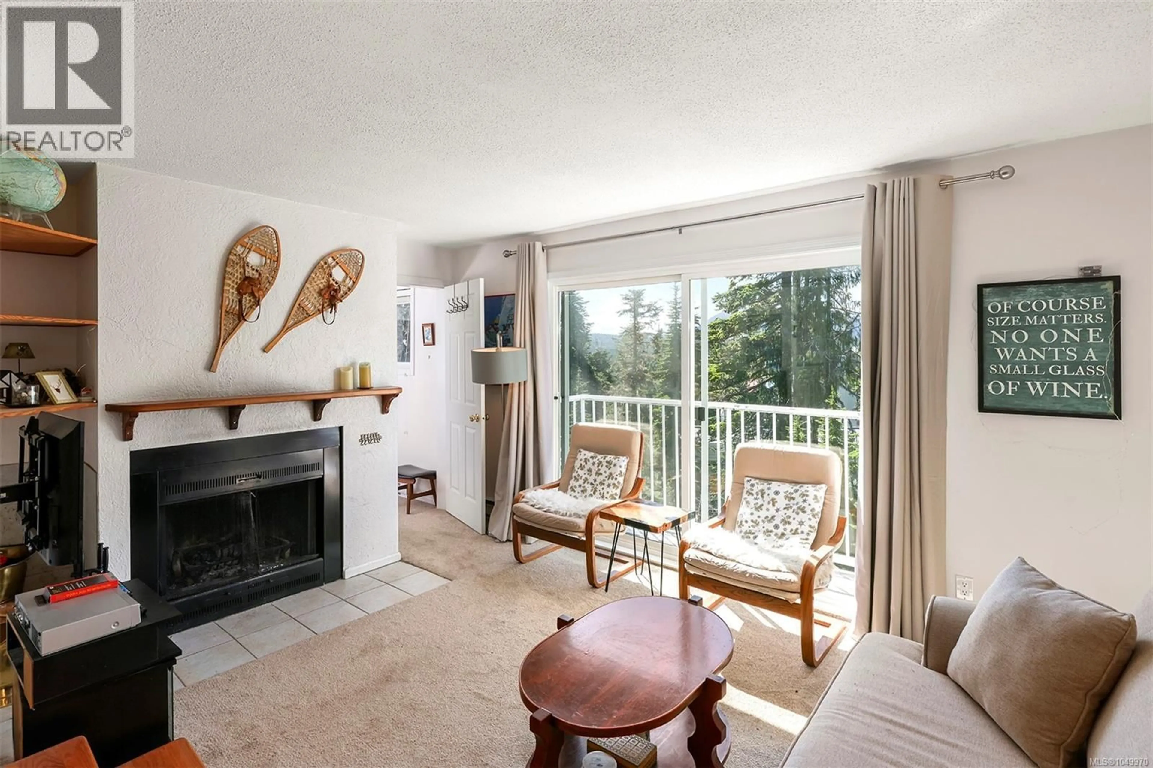 Living room with furniture, unknown for 1 - 687 CASTLE CRAG CRESCENT, Courtenay British Columbia V9J1L0