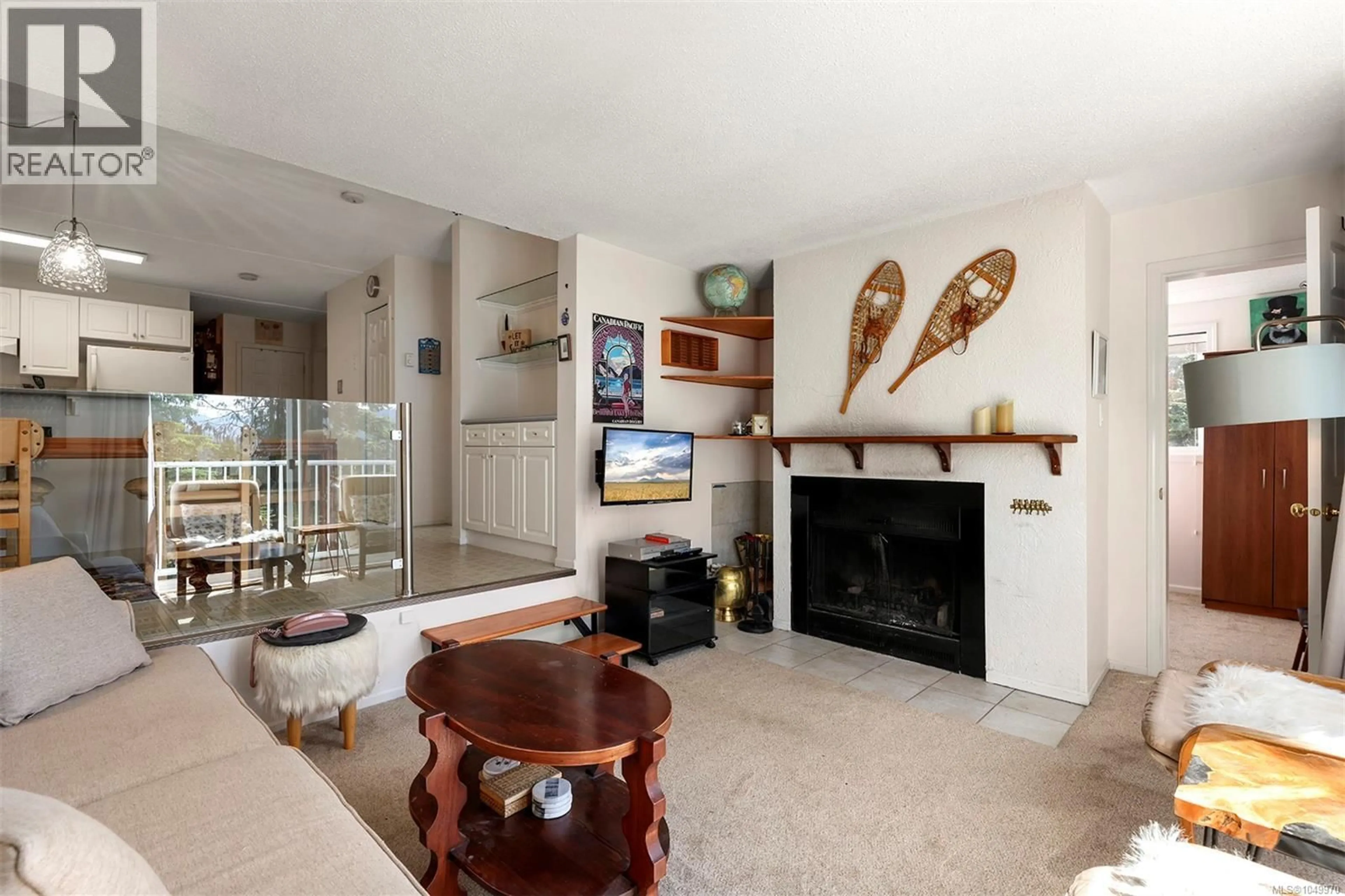 Living room with furniture, unknown for 1 - 687 CASTLE CRAG CRESCENT, Courtenay British Columbia V9J1L0