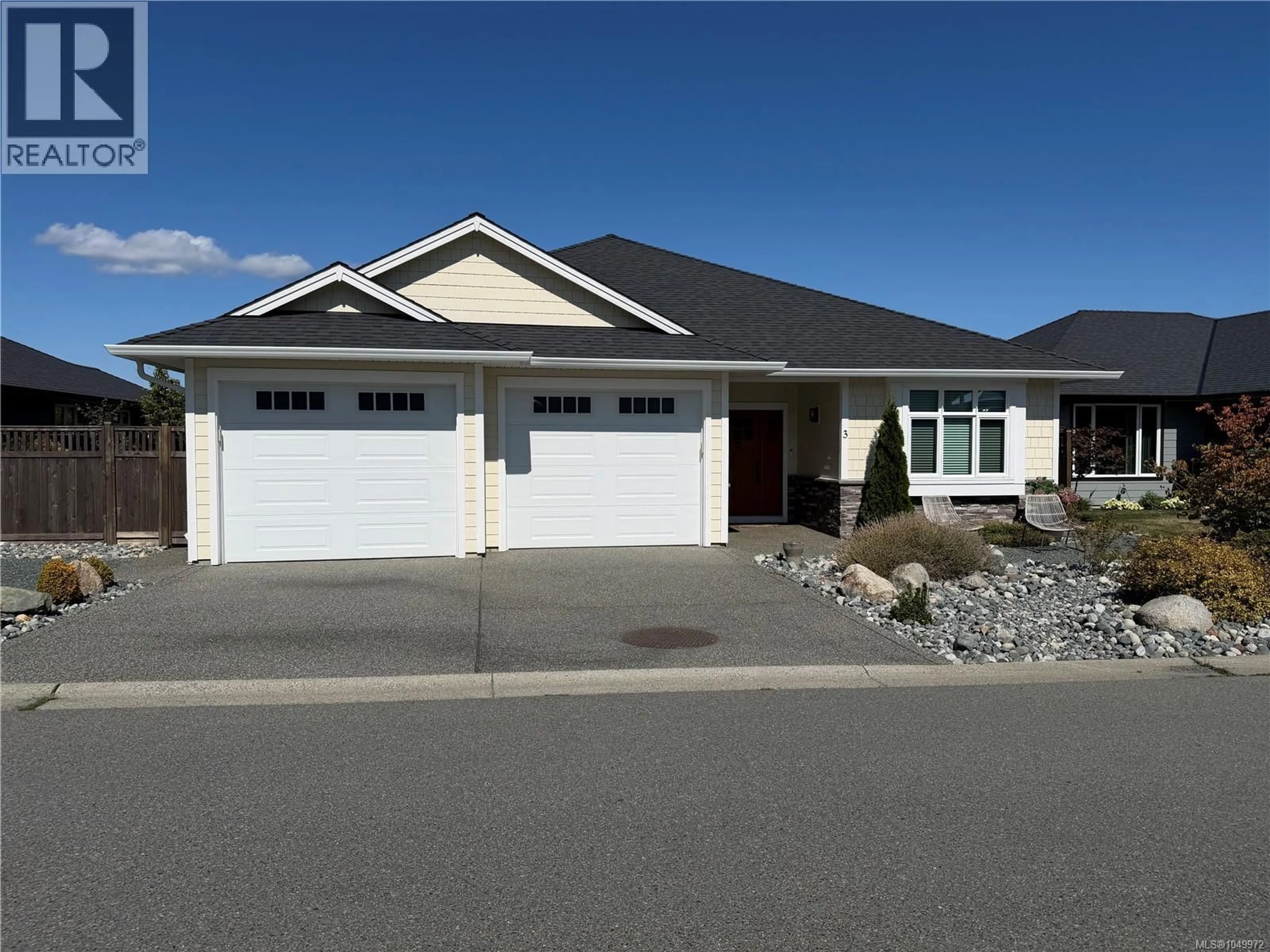 Home with vinyl exterior material, street for 3 - 720 RUSSELL ROAD, Ladysmith British Columbia V9G1W4
