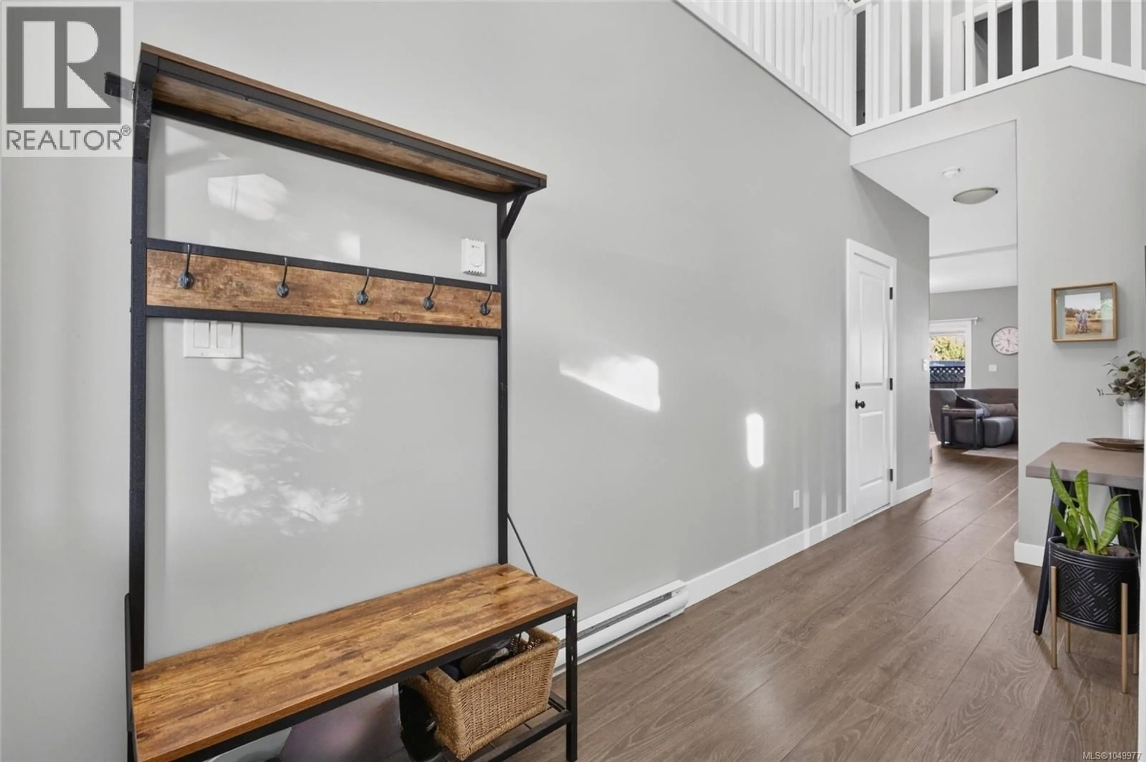 Indoor entryway for 1195 PARKDALE CREEK GARDENS, Langford British Columbia V9B4G9
