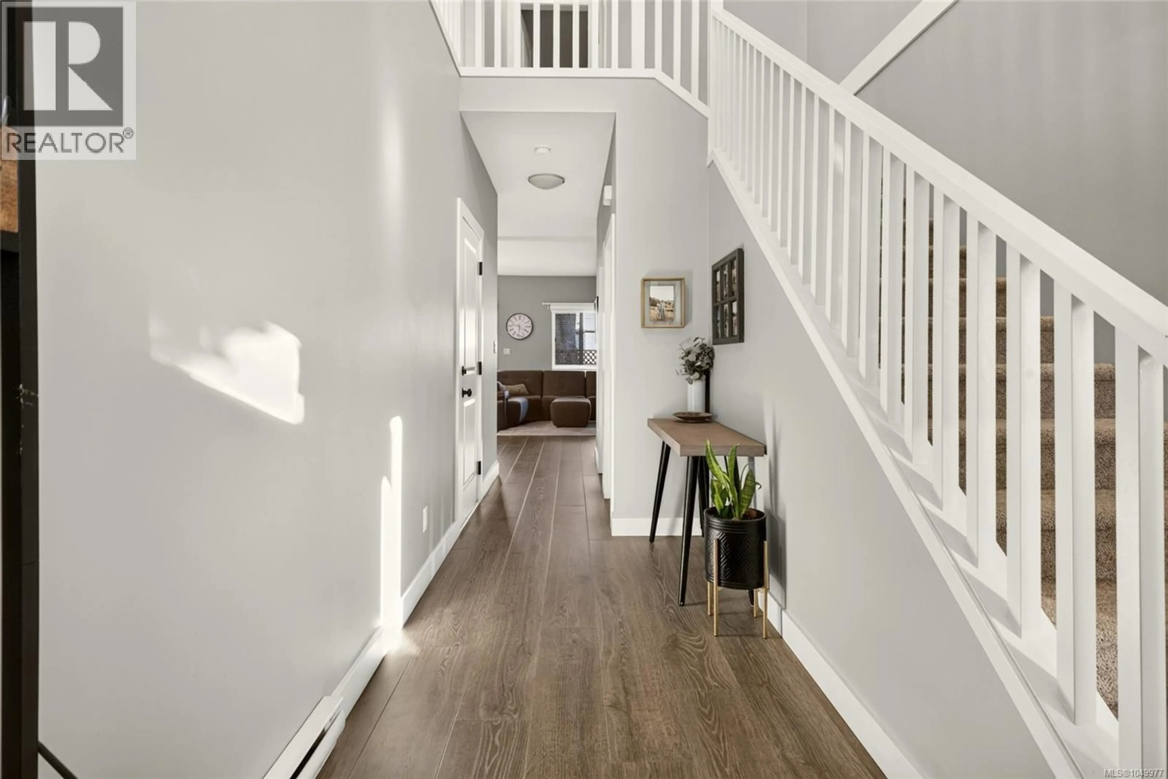 Indoor entryway for 1195 PARKDALE CREEK GARDENS, Langford British Columbia V9B4G9