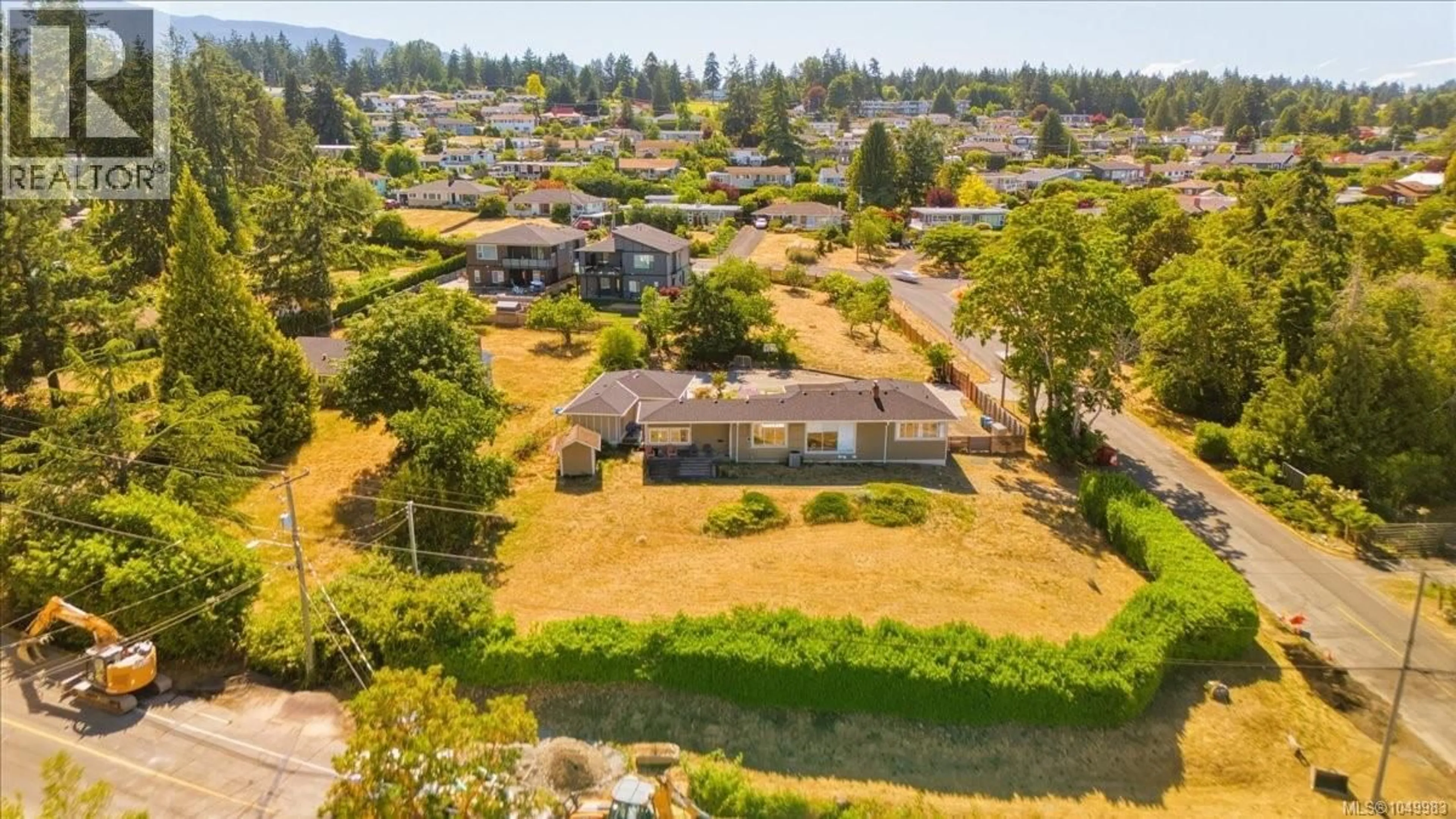 A pic from outside/outdoor area/front of a property/back of a property/a pic from drone, unknown for 2565 DEPARTURE BAY ROAD, Nanaimo British Columbia V9S3W2