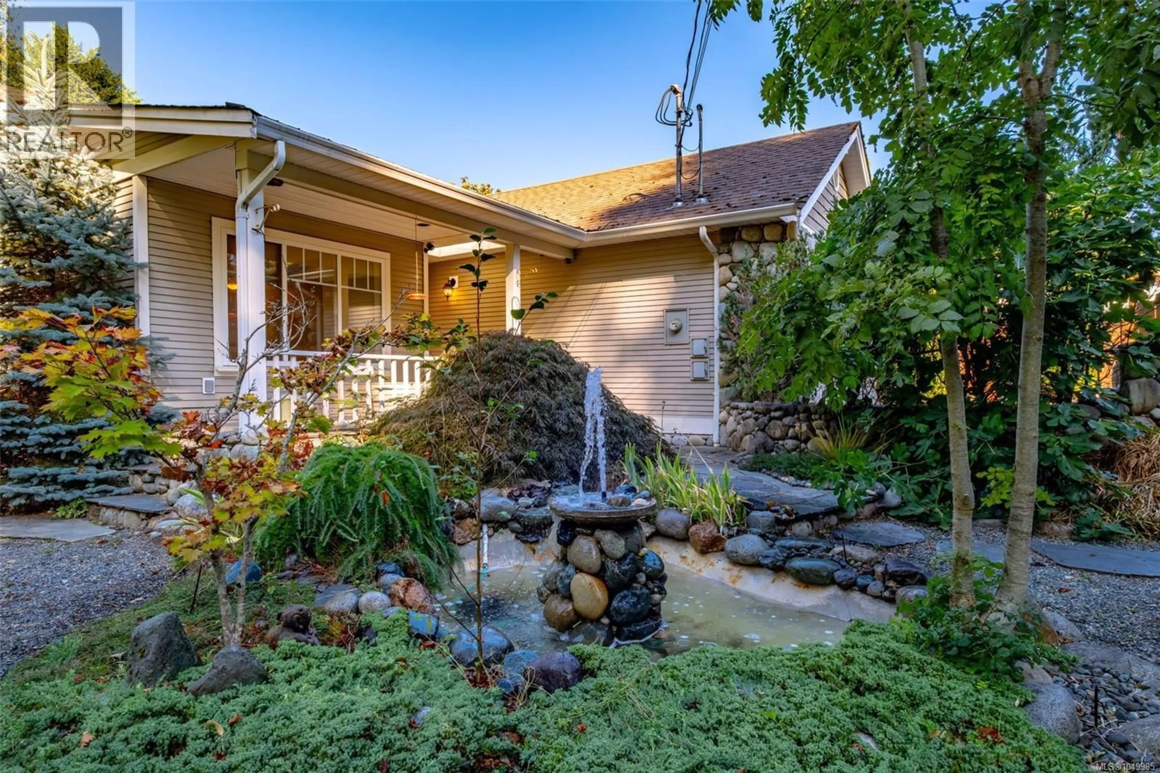 Patio, street for 821 PARK AVENUE, Nanaimo British Columbia V9R4H9
