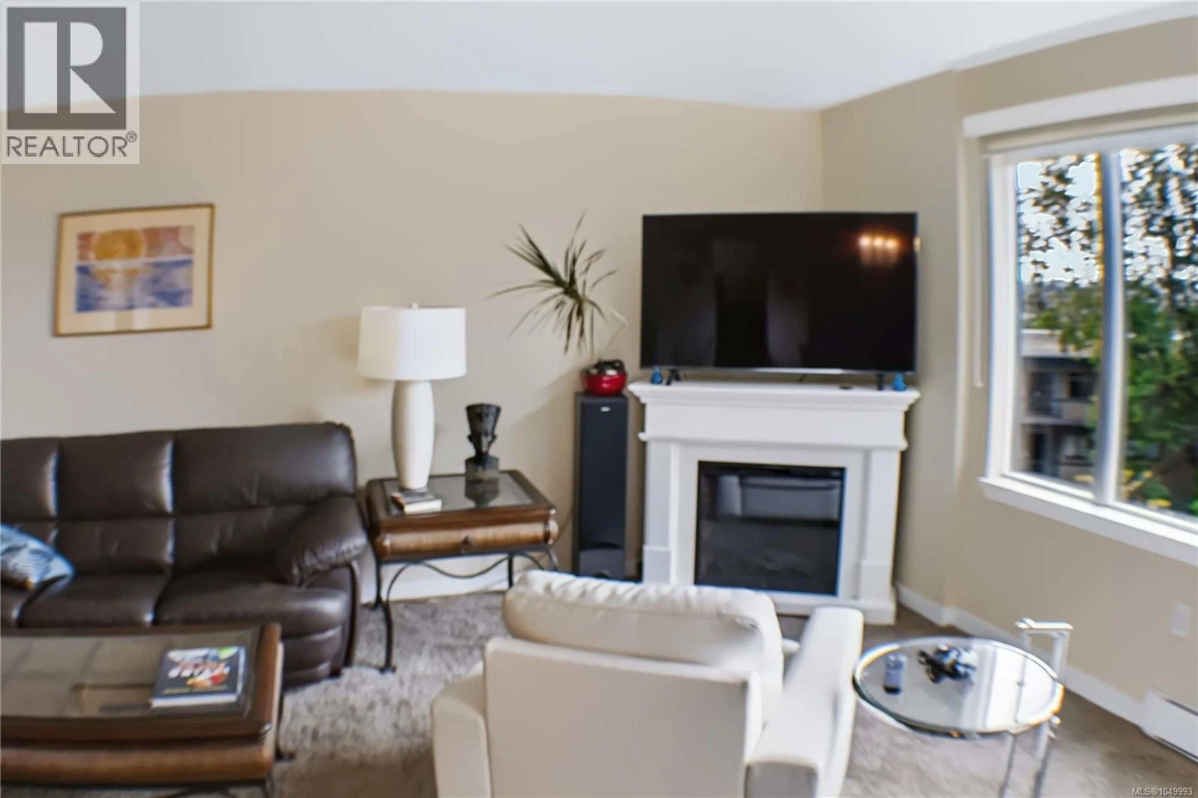 Living room with furniture, unknown for 305 - 103 GORGE ROAD EAST, Victoria British Columbia V9A6Z2