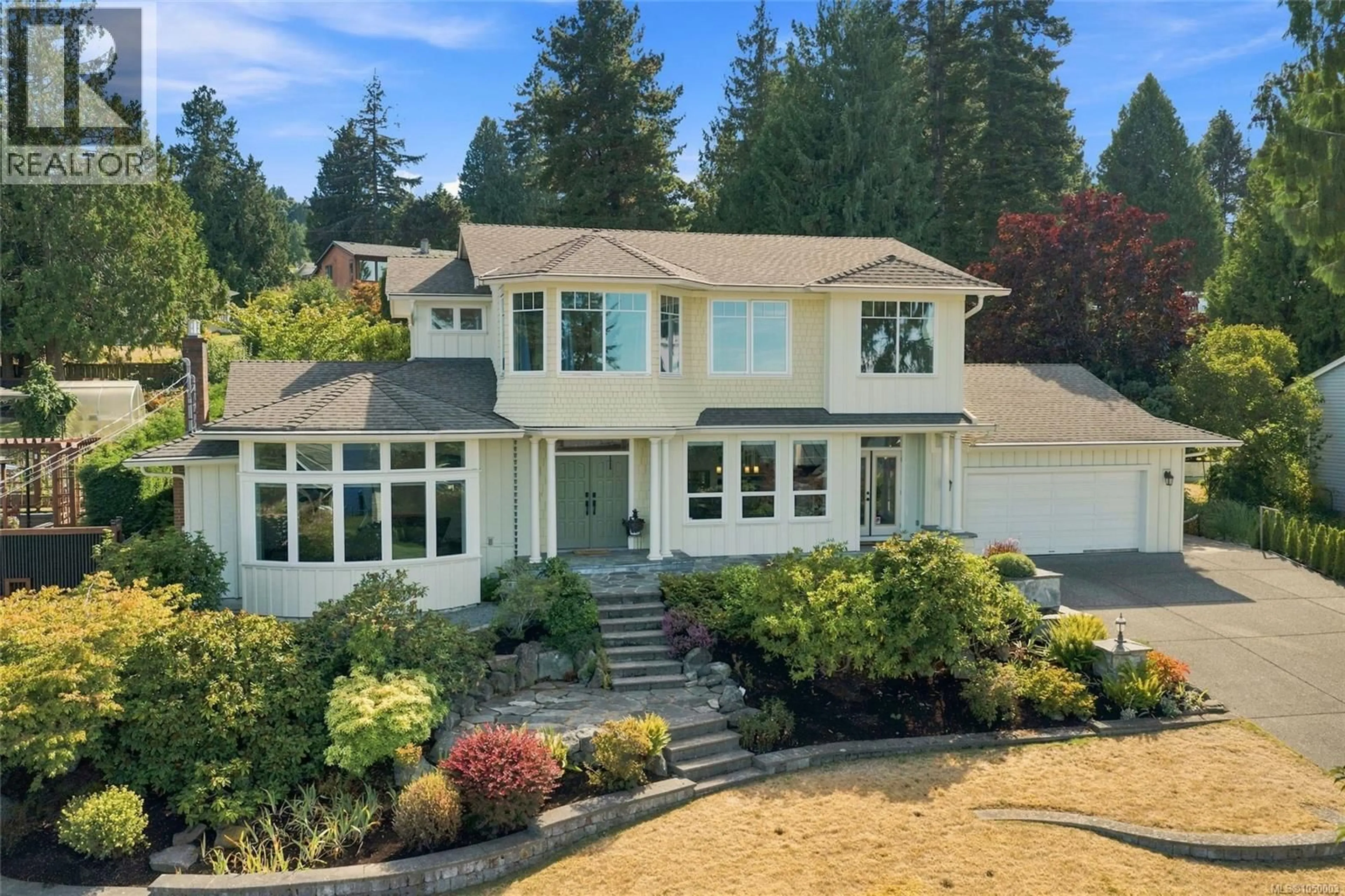 A pic from outside/outdoor area/front of a property/back of a property/a pic from drone, unknown for 5455 BAYSHORE DRIVE, Nanaimo British Columbia V9V1G8