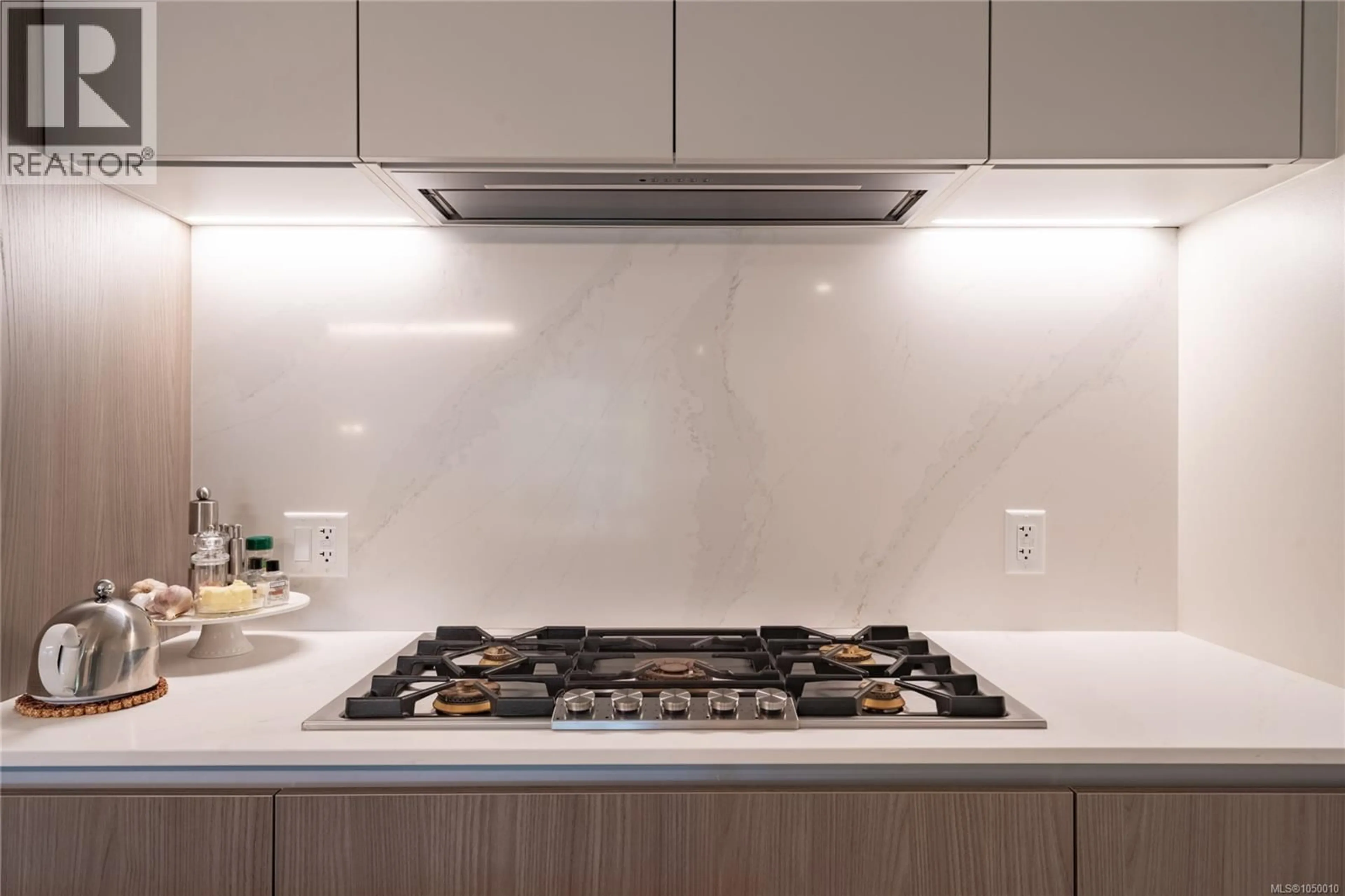 Contemporary kitchen, ceramic/tile floor for 605 - 2000 HANNINGTON ROAD, Langford British Columbia V9B6R6