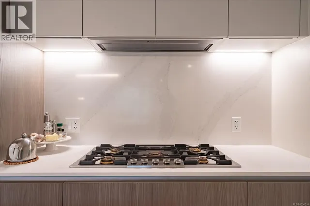 605 - 2000 HANNINGTON ROAD, Langford 4