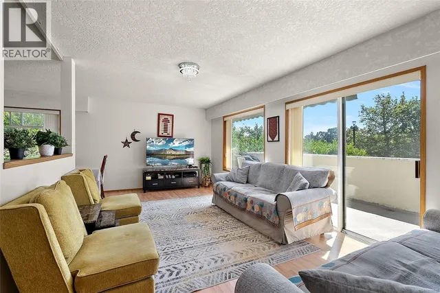 3301 ARGYLE PLACE, Saanich 5