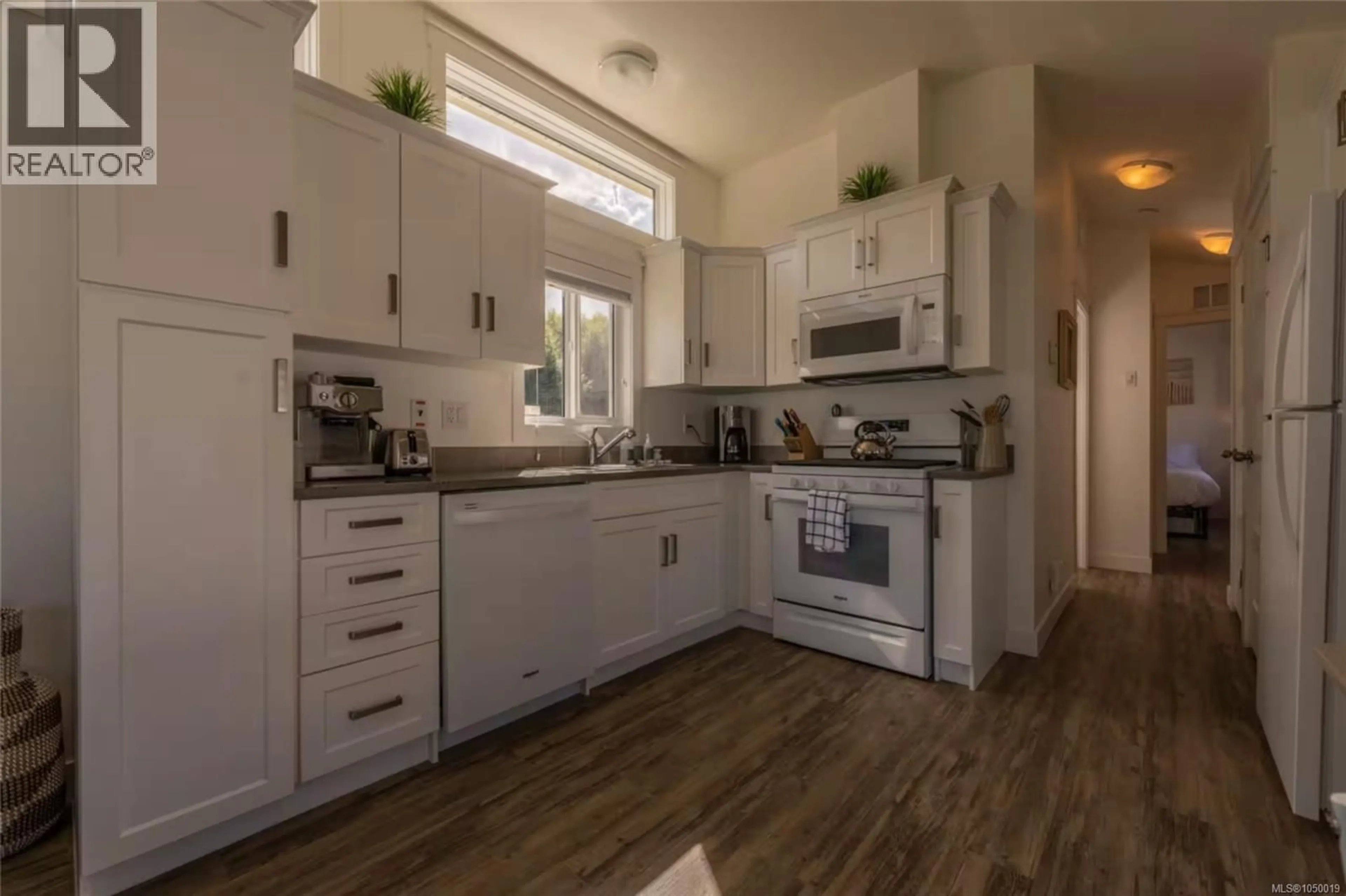 Open concept kitchen, unknown for 13 - 1 ALDER BAY ROAD, Port McNeill British Columbia V0N2R0