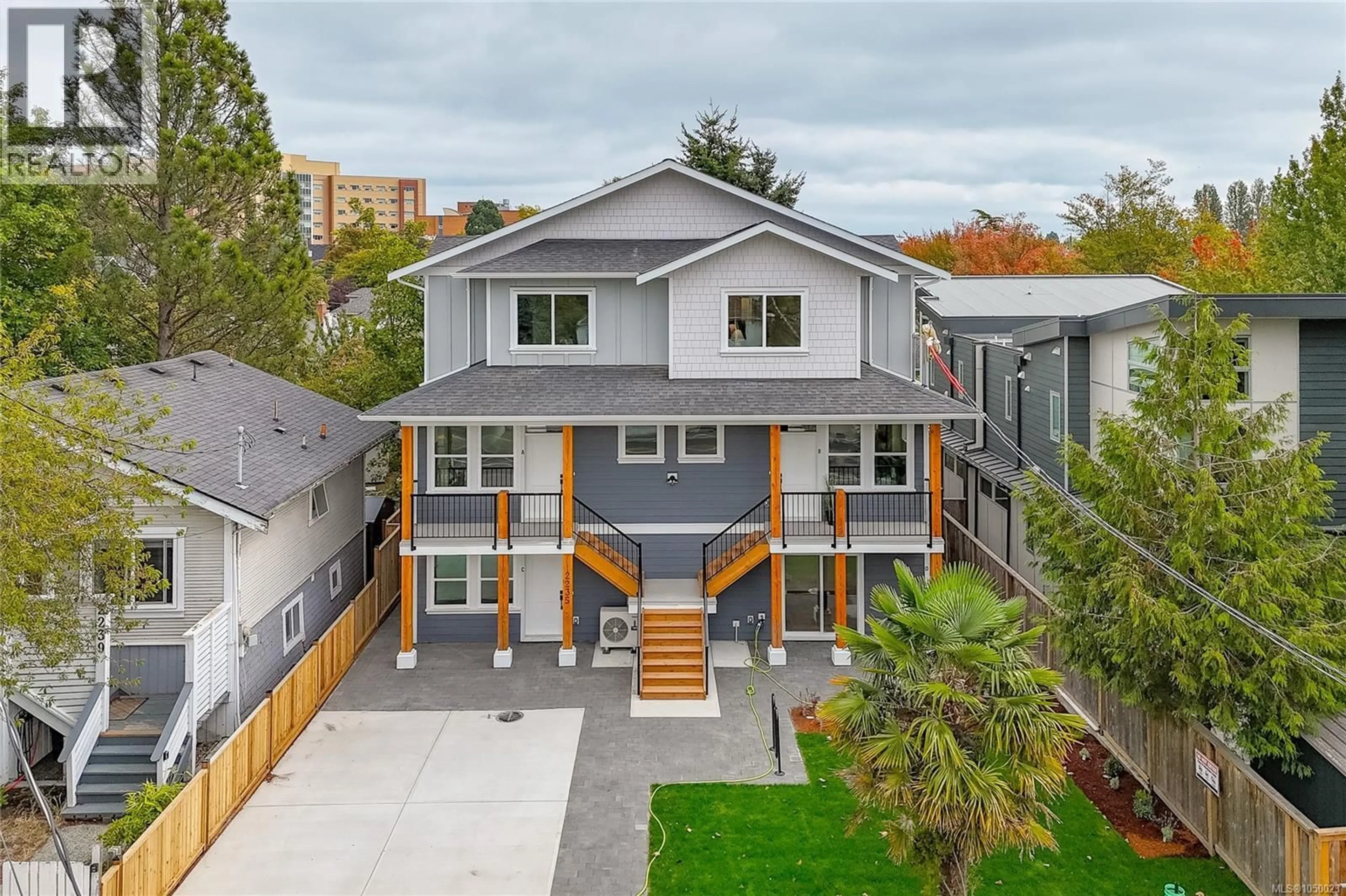 A pic from outside/outdoor area/front of a property/back of a property/a pic from drone, street for B - 2235 SHELBOURNE STREET, Victoria British Columbia V8R4L2