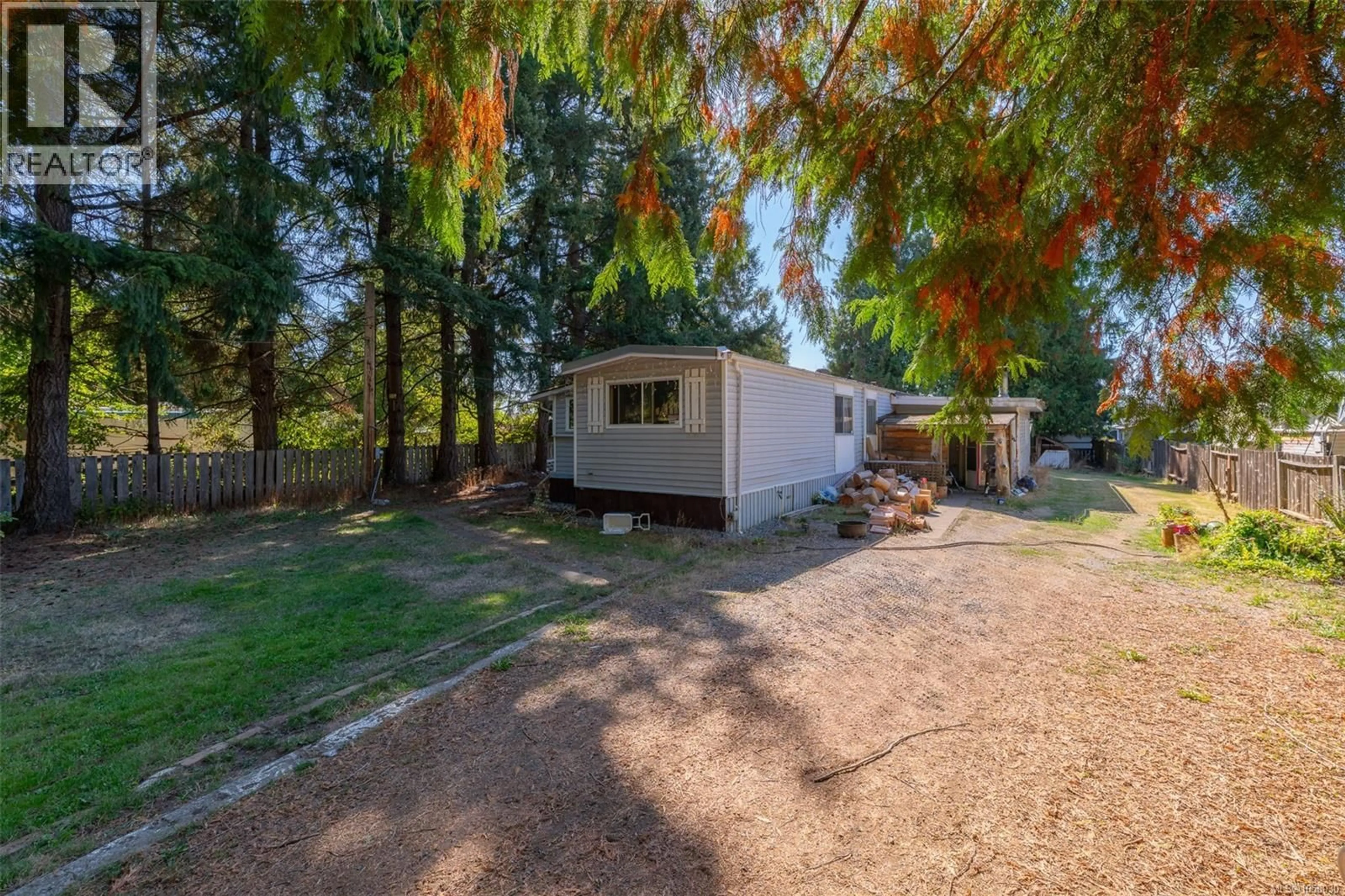 A pic from outside/outdoor area/front of a property/back of a property/a pic from drone, unknown for 2187 FISHERS DRIVE, Nanaimo British Columbia V9X1K2