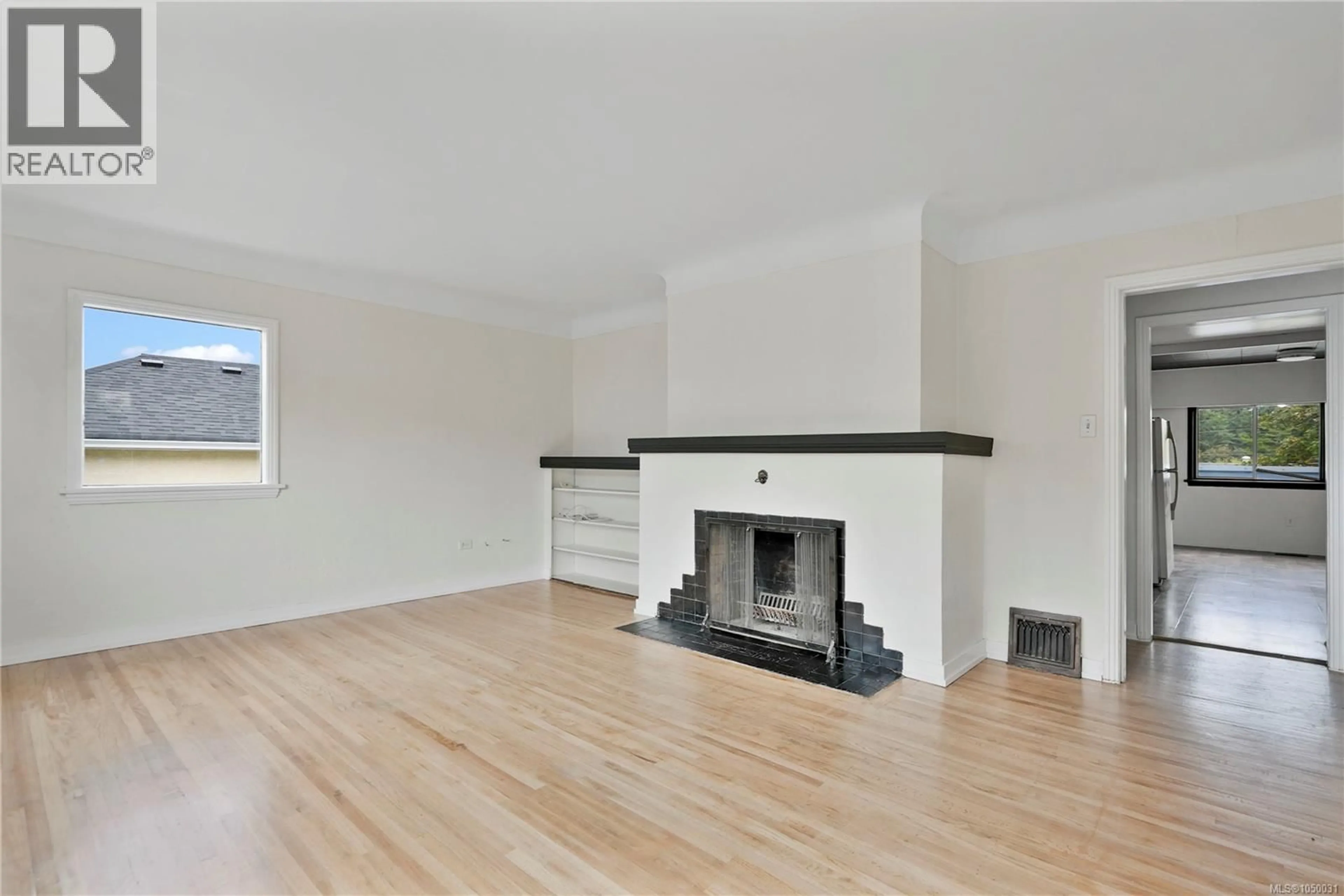 A pic of a room for 552 DAVIDA AVENUE, Saanich British Columbia V9A2C7