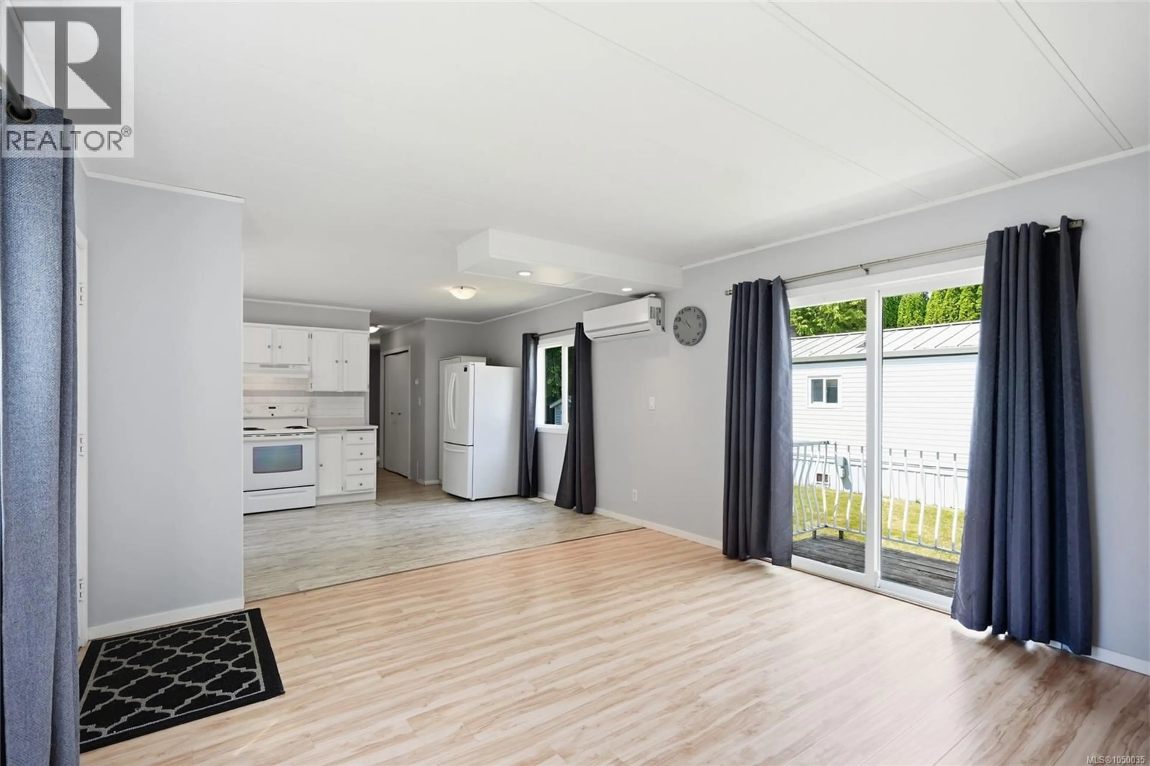 A pic of a room for 105 - 1359 CRANBERRY AVENUE, Nanaimo British Columbia V9R6L5
