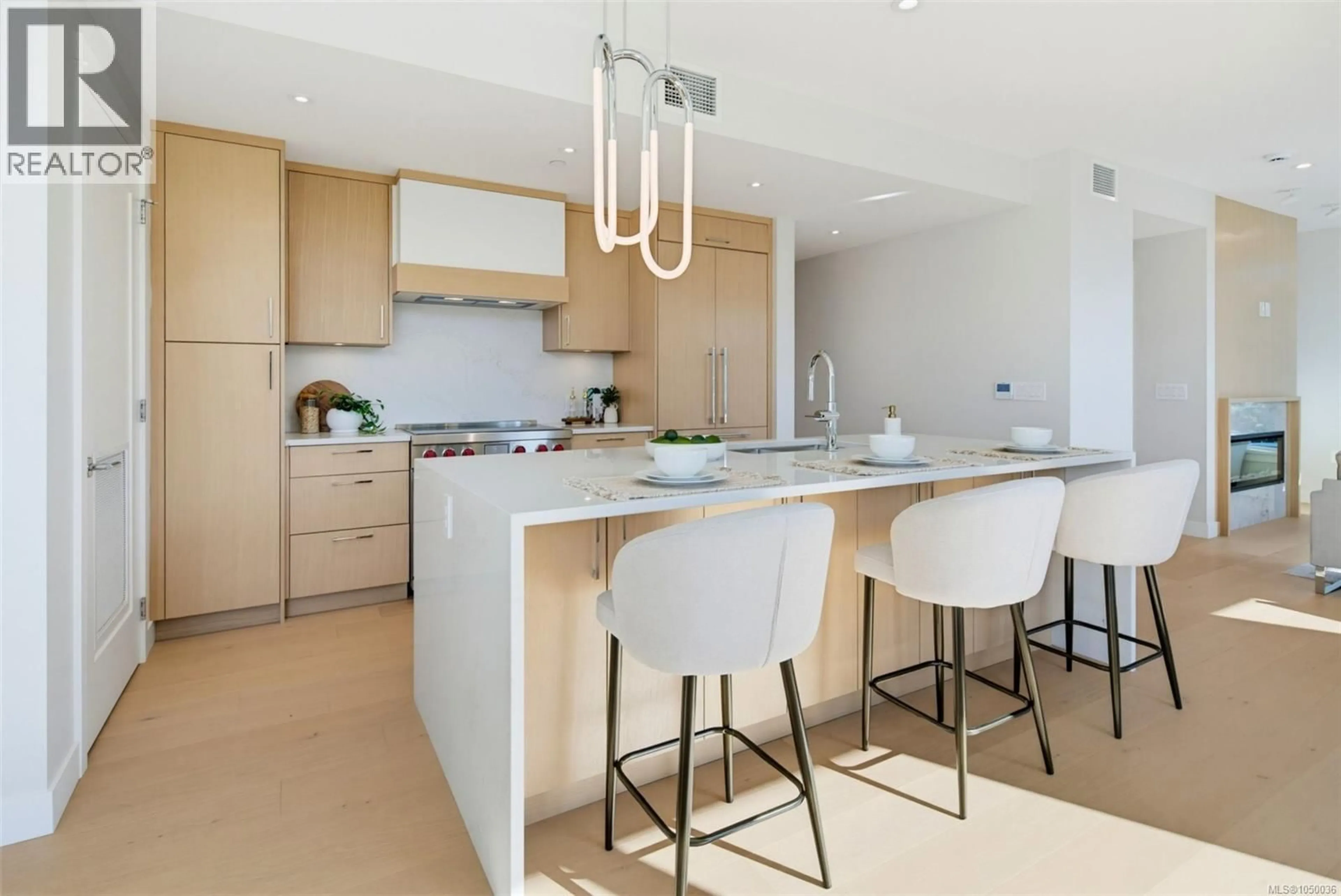 Contemporary kitchen, unknown for PH 402 - 5229 CORDOVA BAY ROAD, Saanich British Columbia V8Y2L1