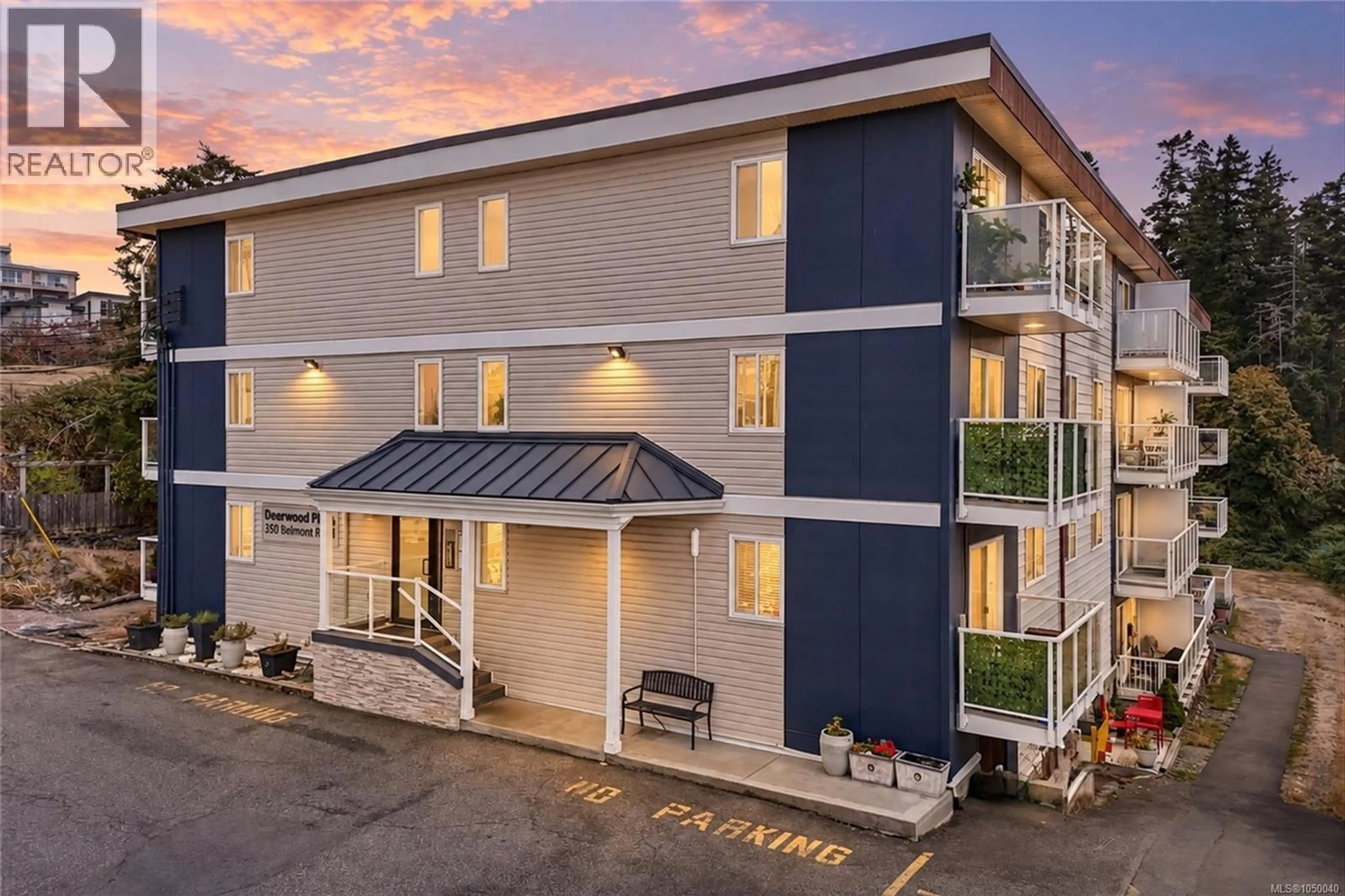Patio, building for 108 - 350 BELMONT ROAD, Colwood British Columbia V9C1B1
