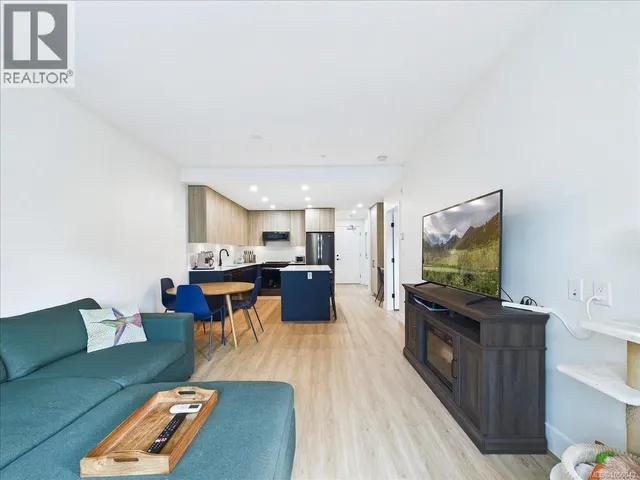 140 - 920 REUNION AVENUE, Langford 5