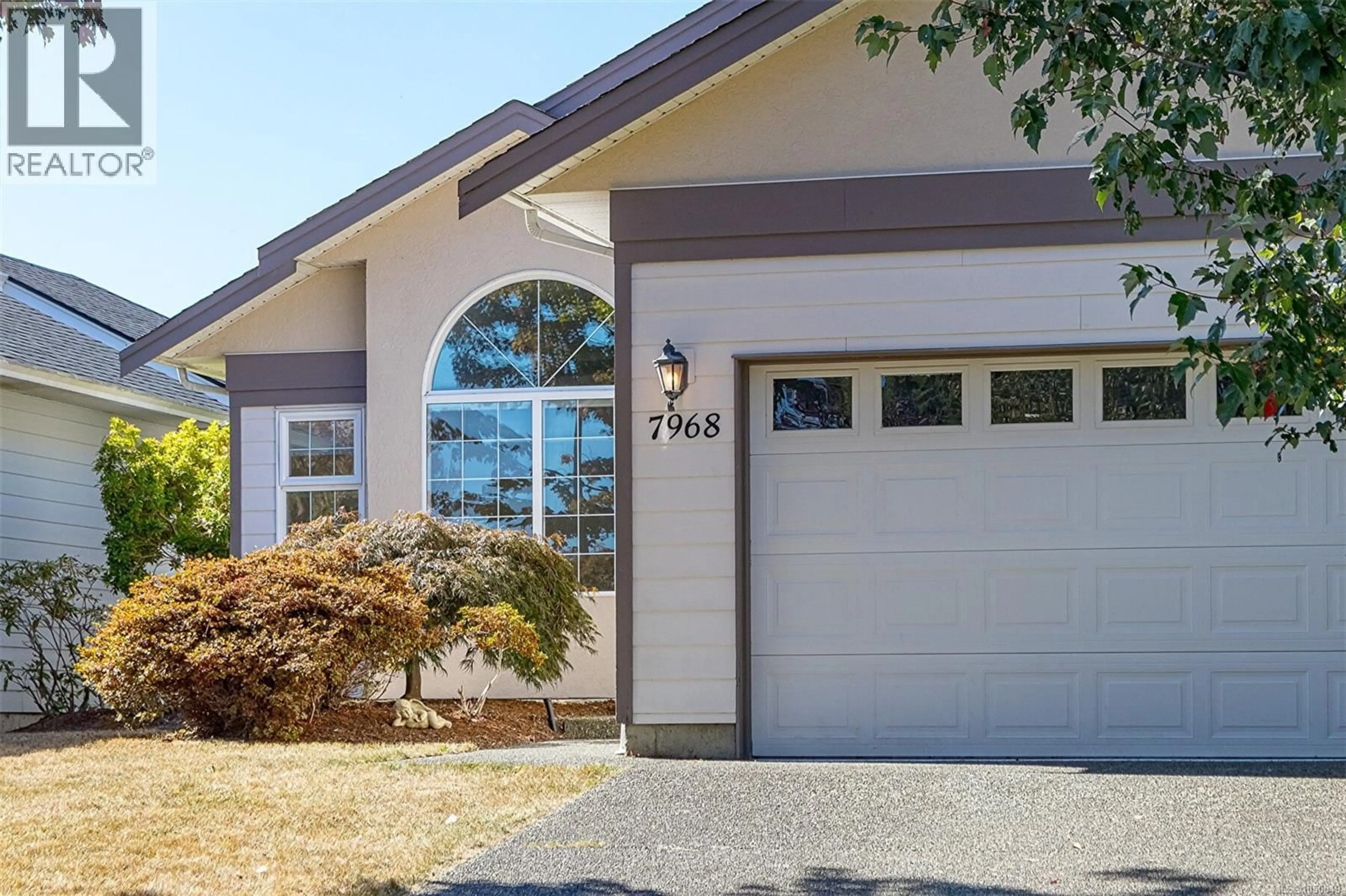 Home with vinyl exterior material, street for 7968 POLO PARK CRESCENT, Central Saanich British Columbia V8M2J4