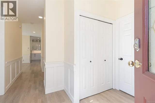 7968 POLO PARK CRESCENT, Central Saanich 4