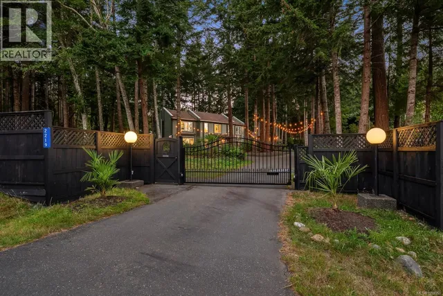 2219 SEA LION WAY, Courtenay 2