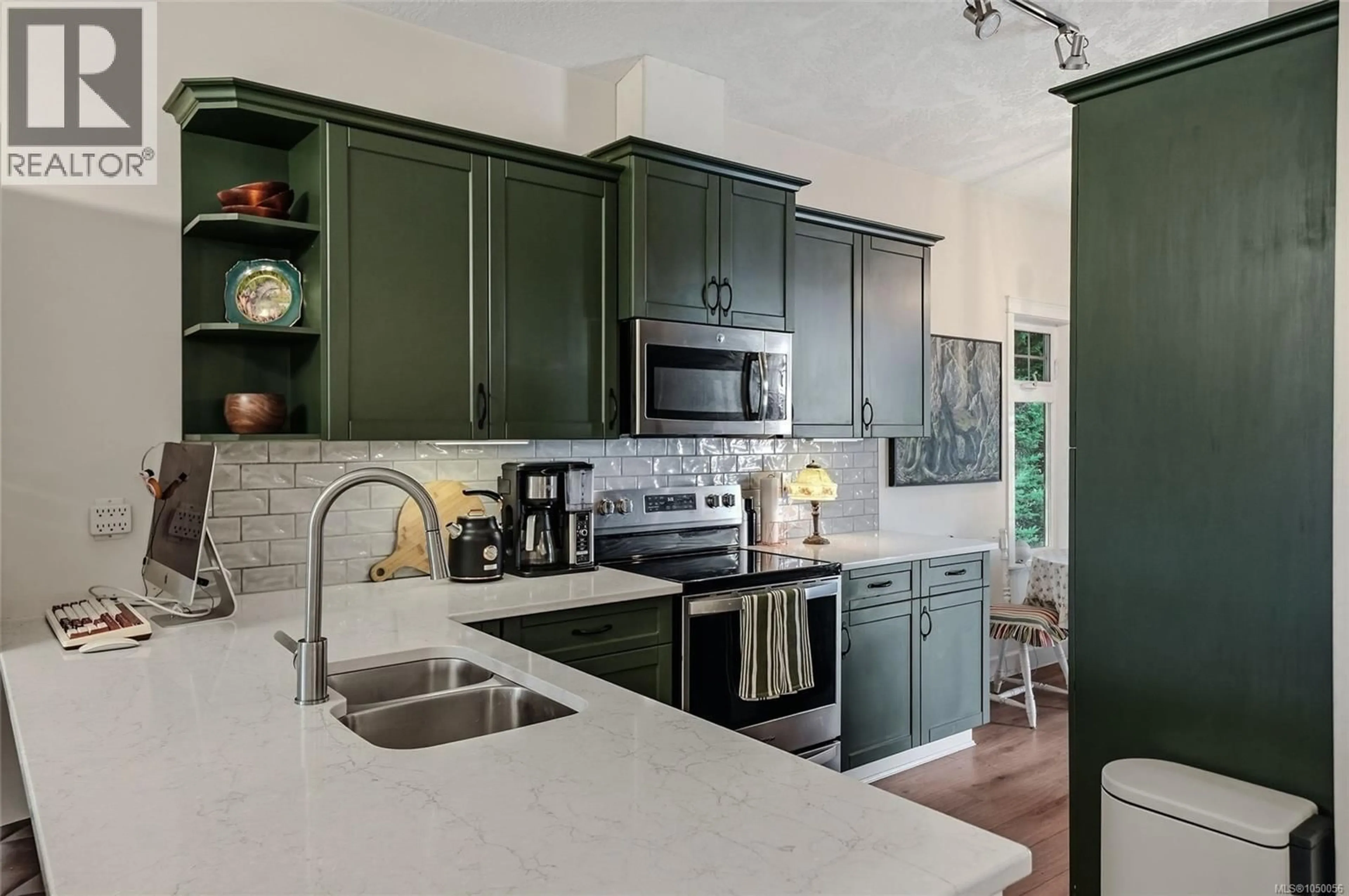 Open concept kitchen, ceramic/tile floor for 213 - 930 BRAIDWOOD ROAD, Courtenay British Columbia V9N3R9
