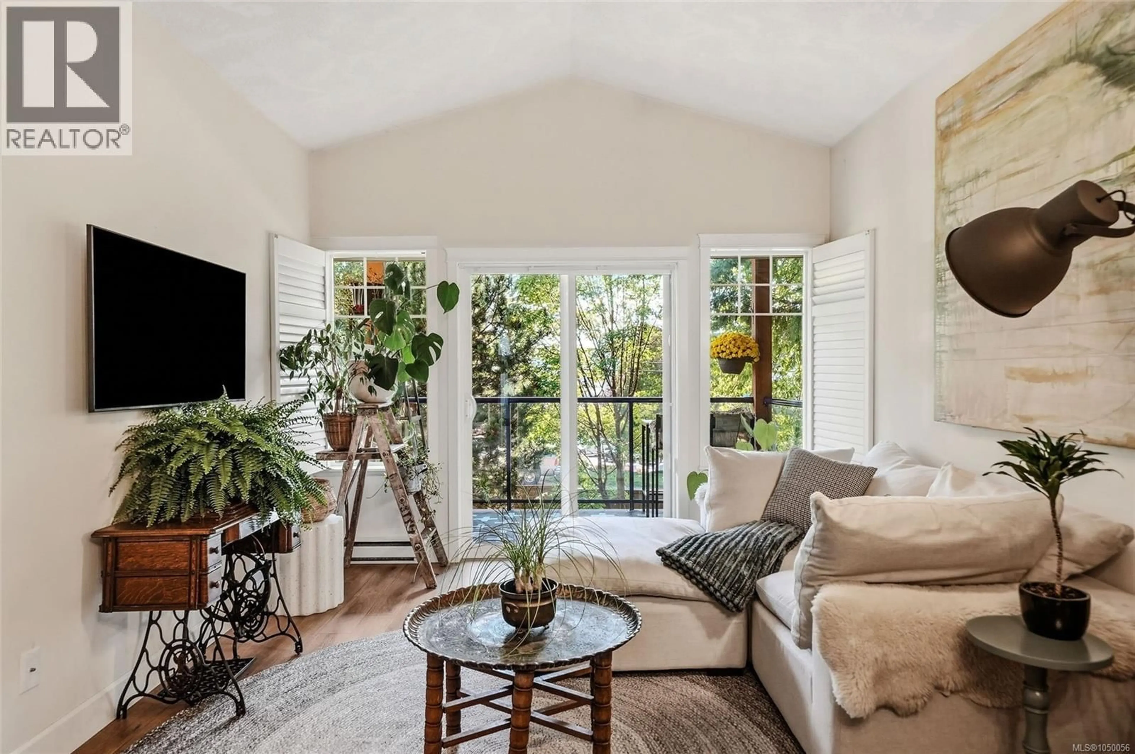 Living room with furniture, unknown for 213 - 930 BRAIDWOOD ROAD, Courtenay British Columbia V9N3R9