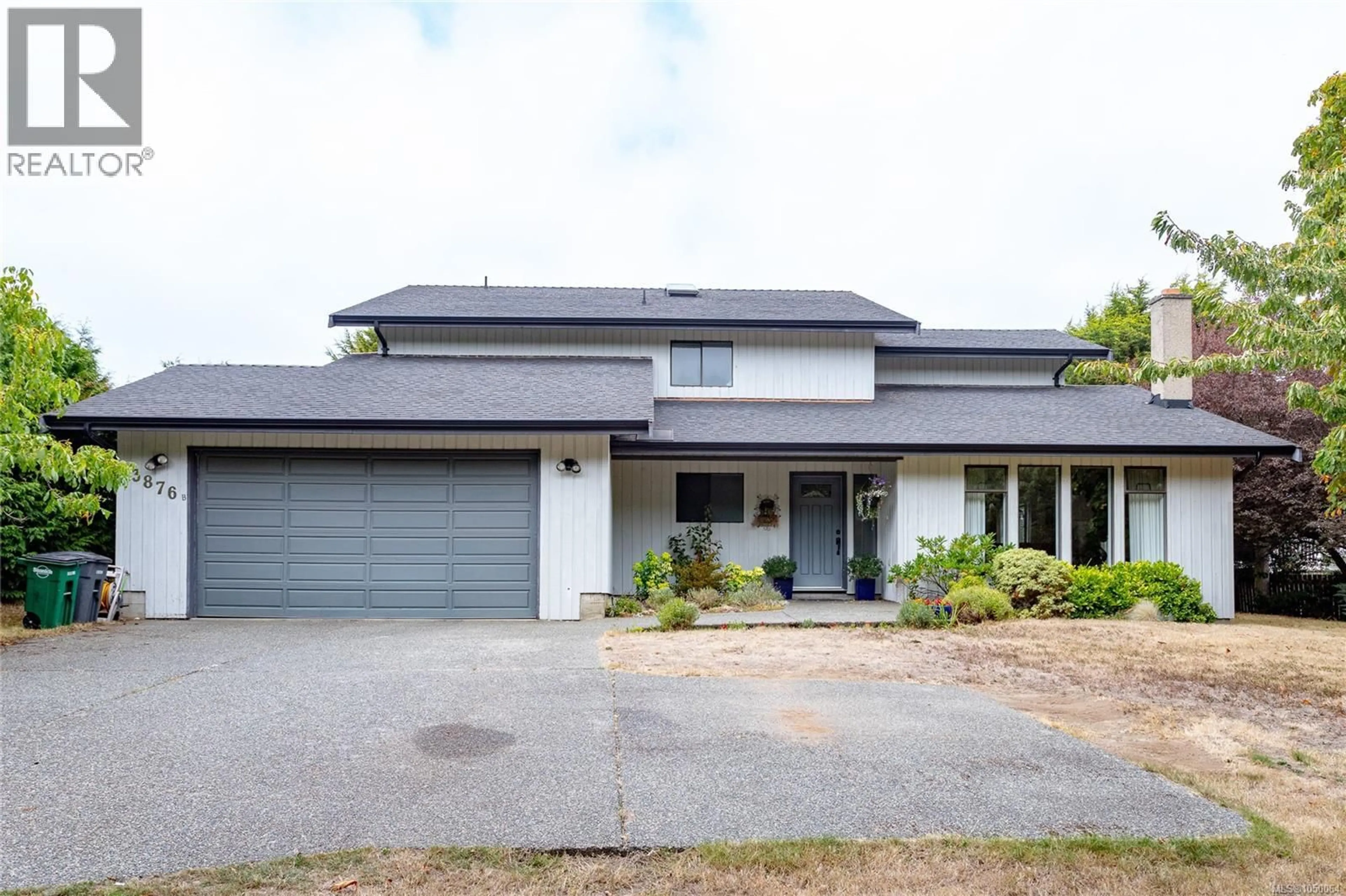 Unknown for B - 3876 FINNERTY ROAD, Saanich British Columbia V8N4A2