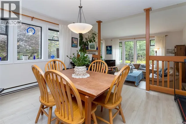 B - 3876 FINNERTY ROAD, Saanich 5