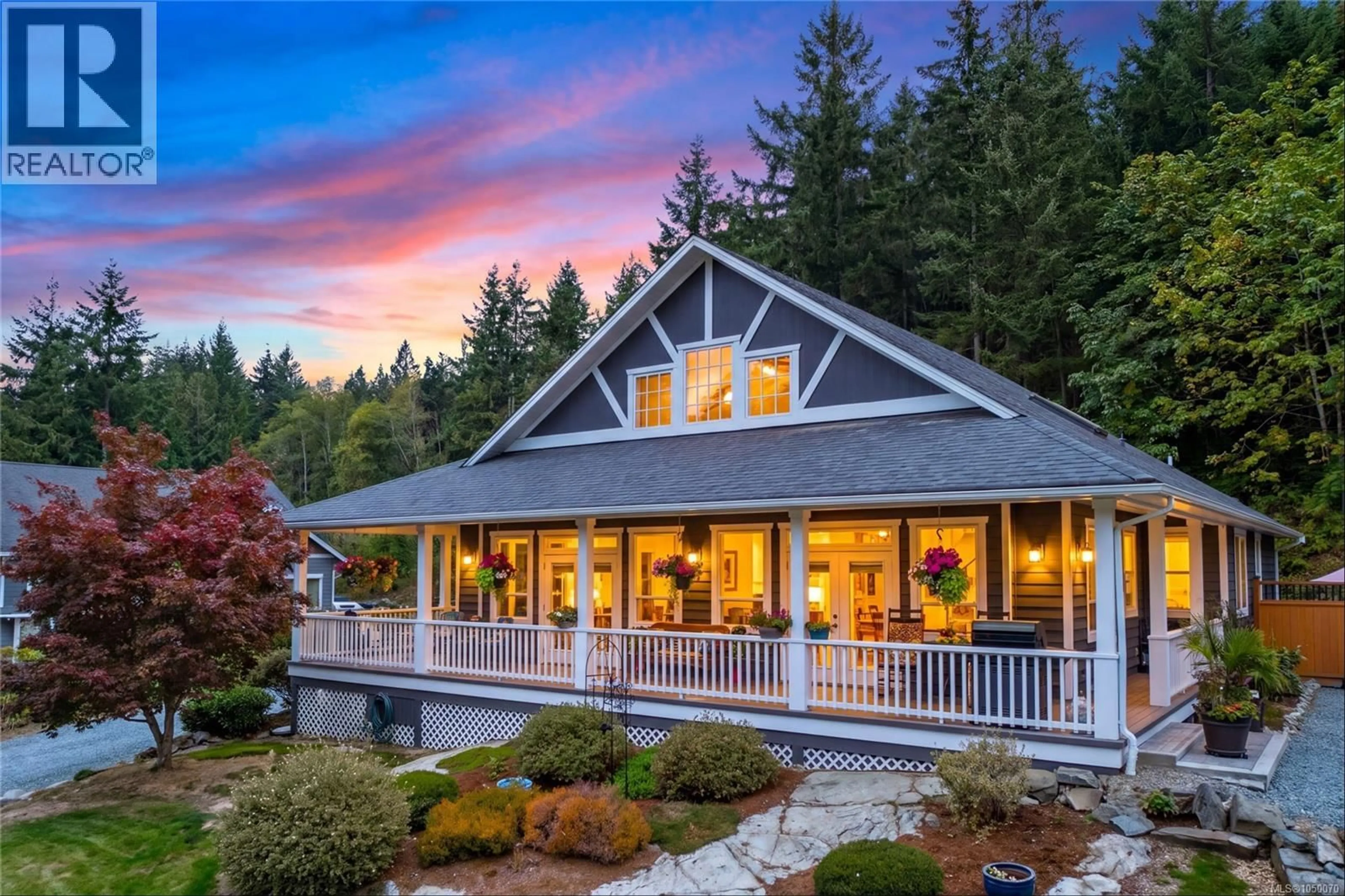 Home with vinyl exterior material, mountain view for 7285 OSBORNE BAY ROAD, Crofton British Columbia V9L5W7