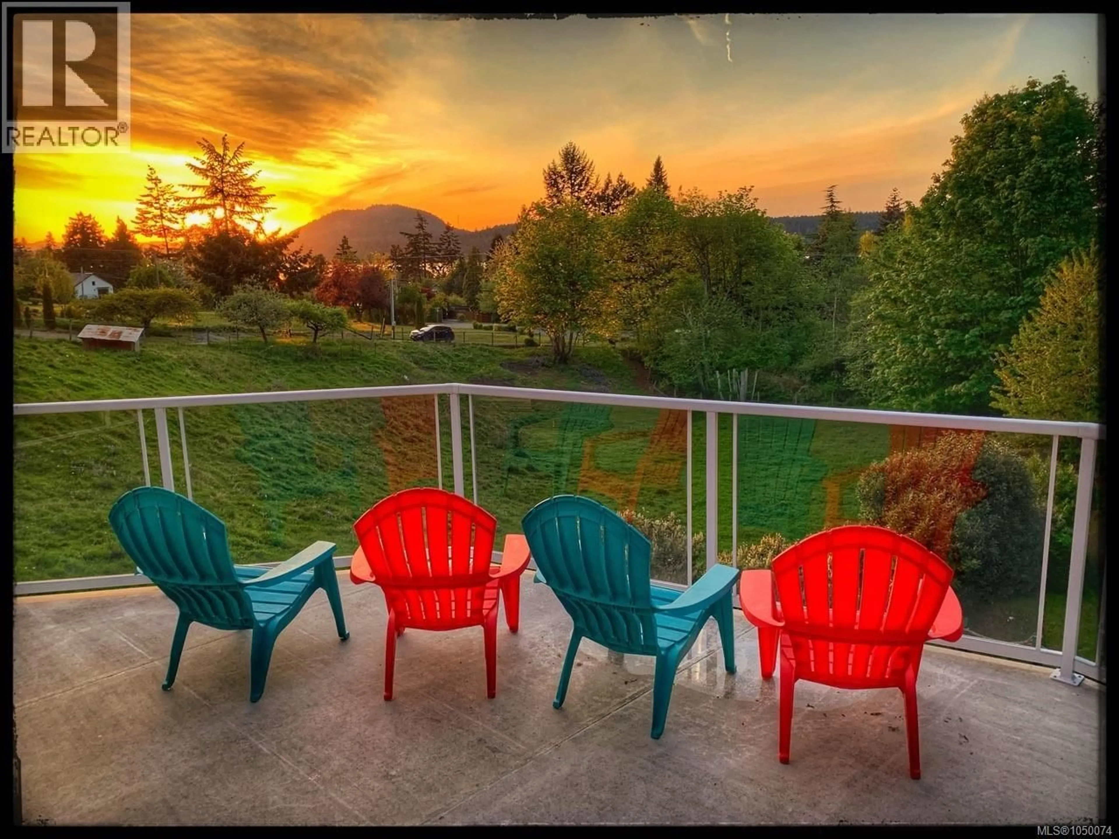 Patio, mountain view for 7815 LANTZVILLE ROAD, Lantzville British Columbia V0R2H0