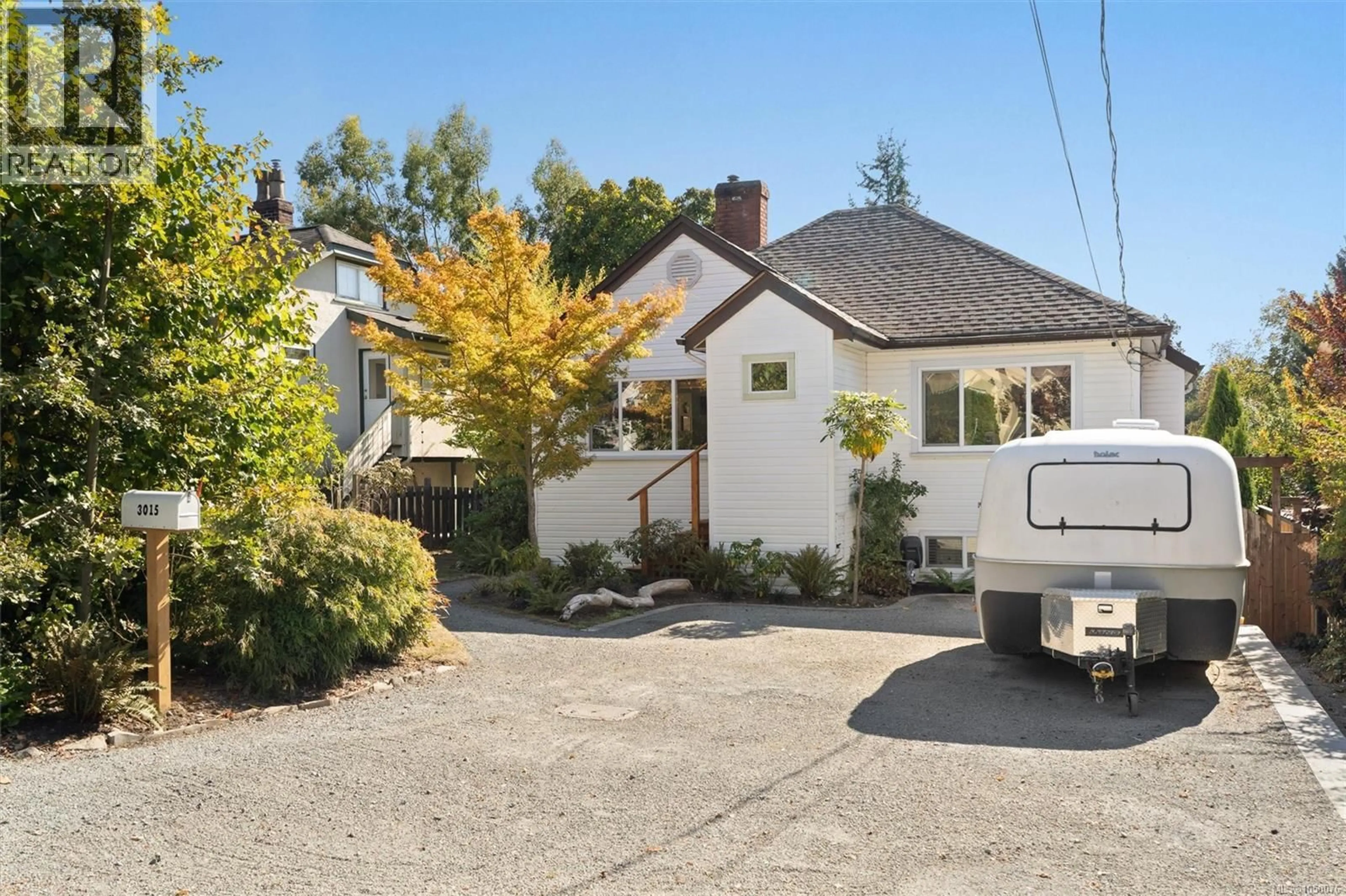 A pic from outside/outdoor area/front of a property/back of a property/a pic from drone, street for 3015 EARL GREY STREET, Saanich British Columbia V9B1L1