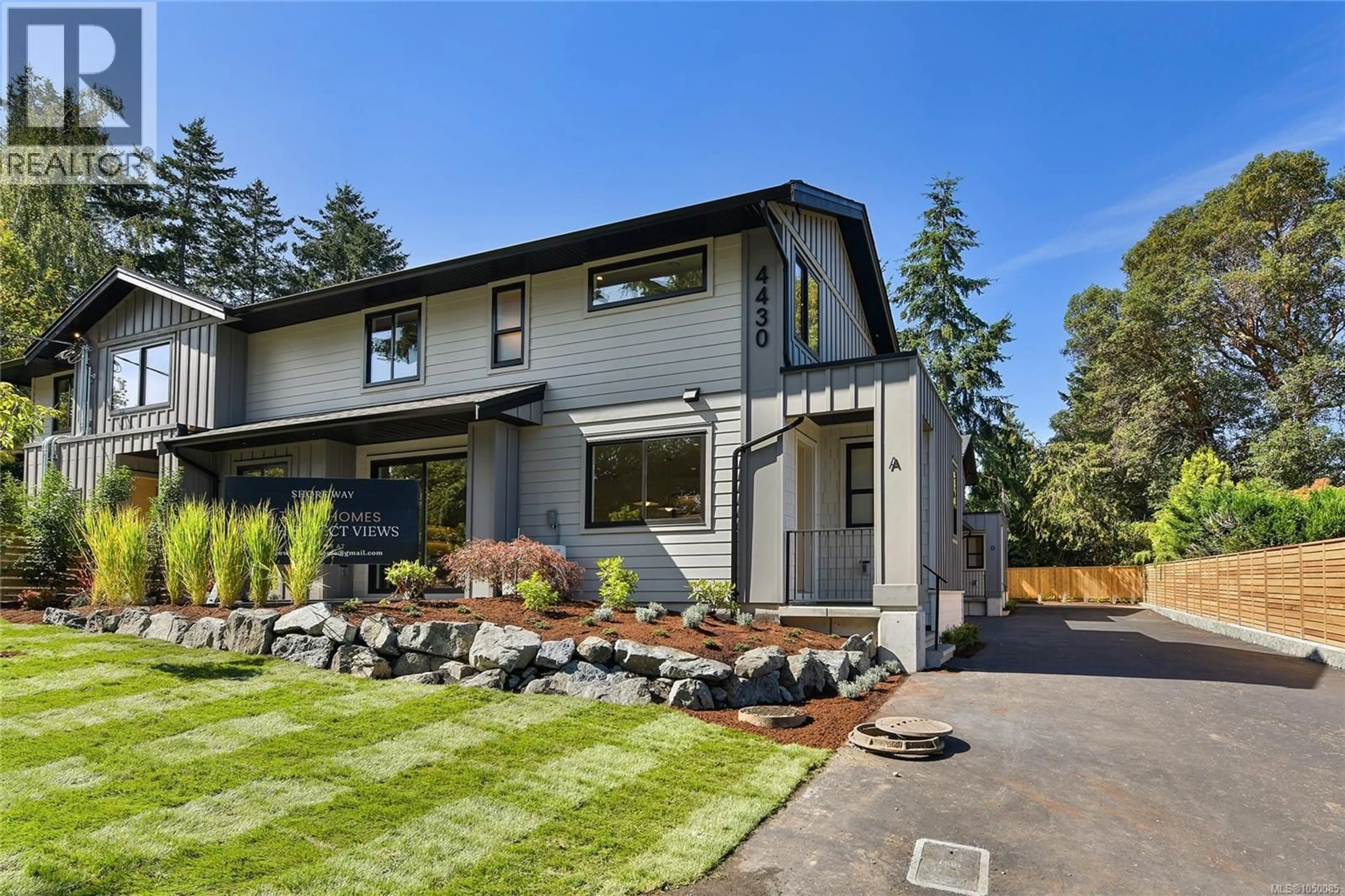 Home with vinyl exterior material, street for 1 - 4430 SHORE WAY, Saanich British Columbia V8N3T9