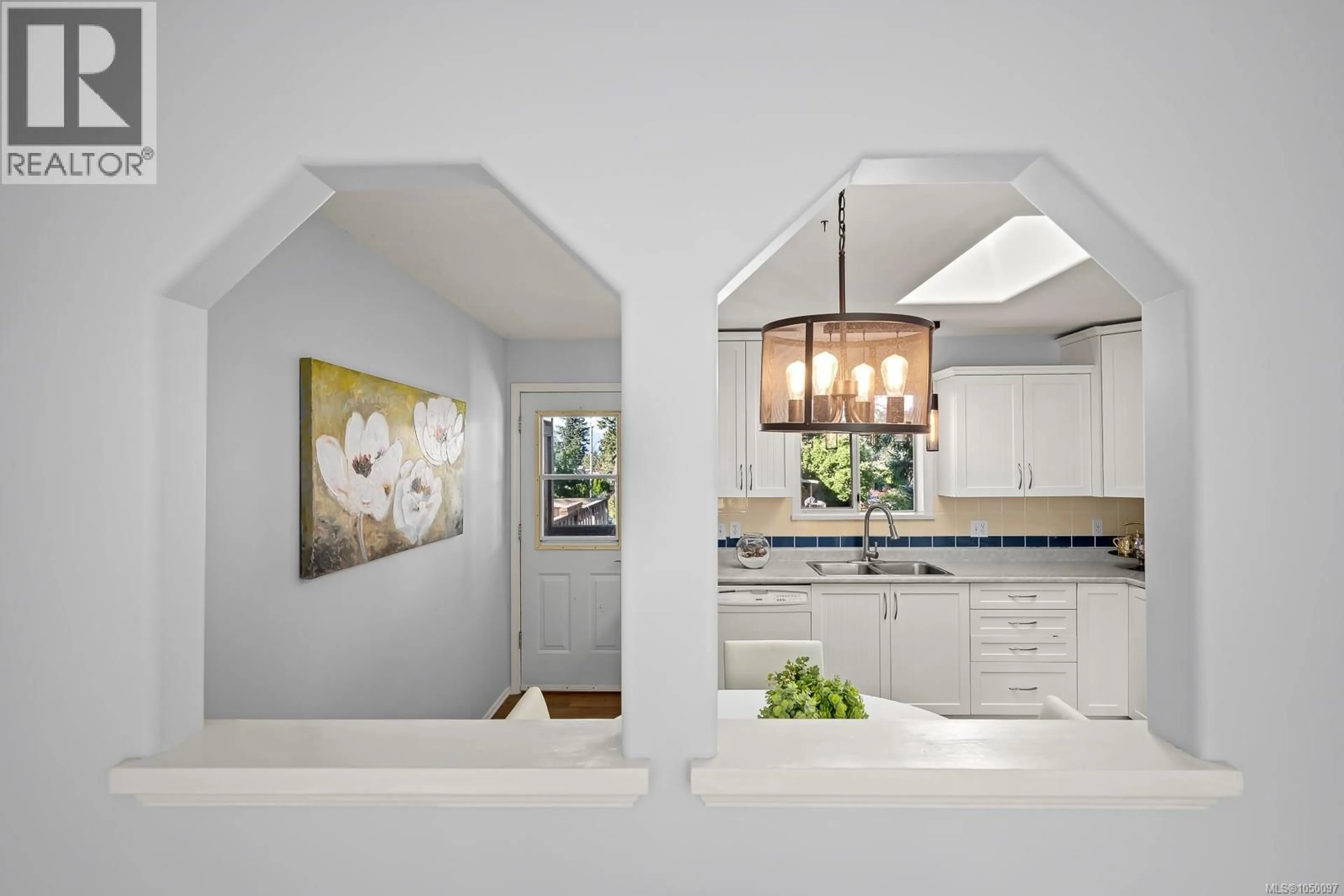 Contemporary kitchen, ceramic/tile floor for B - 4657 VALECOURT CRESCENT, Courtenay British Columbia V9N7W6