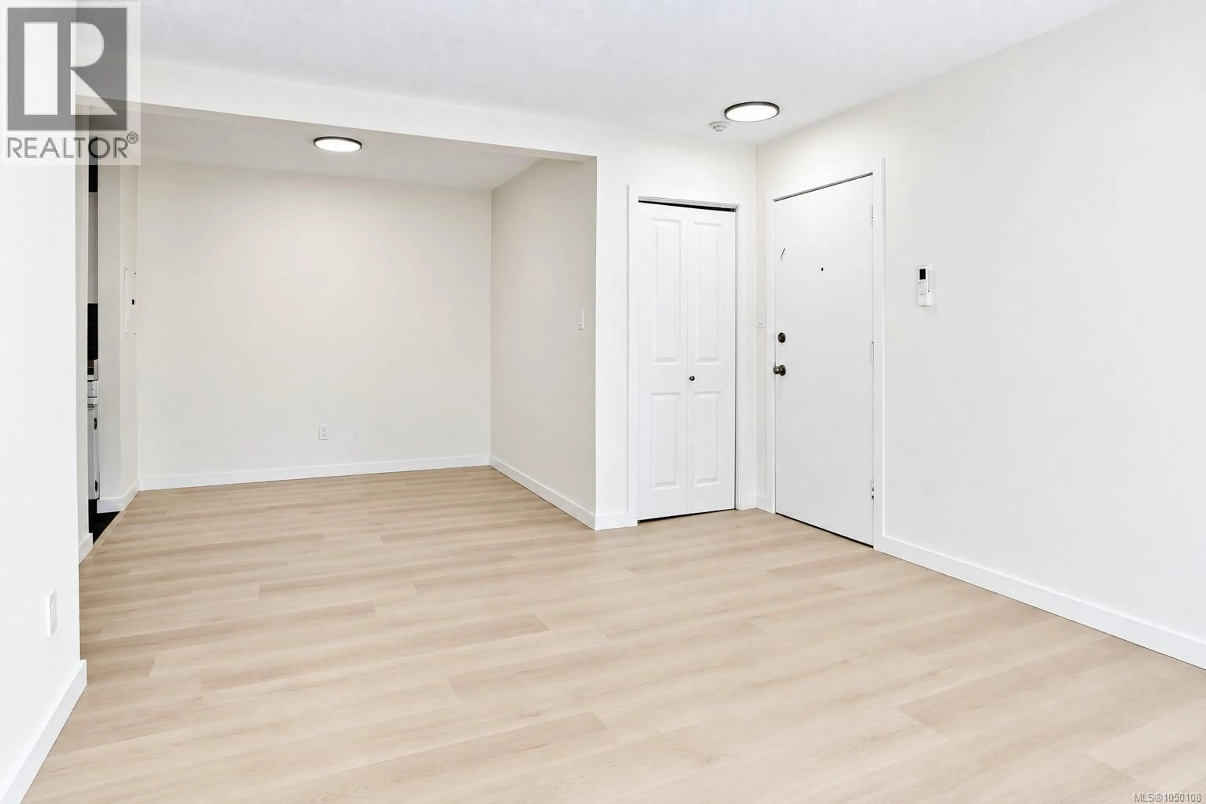 A pic of a room for 1 - 3271 COWICHAN LAKE ROAD, Duncan British Columbia V9L4C1