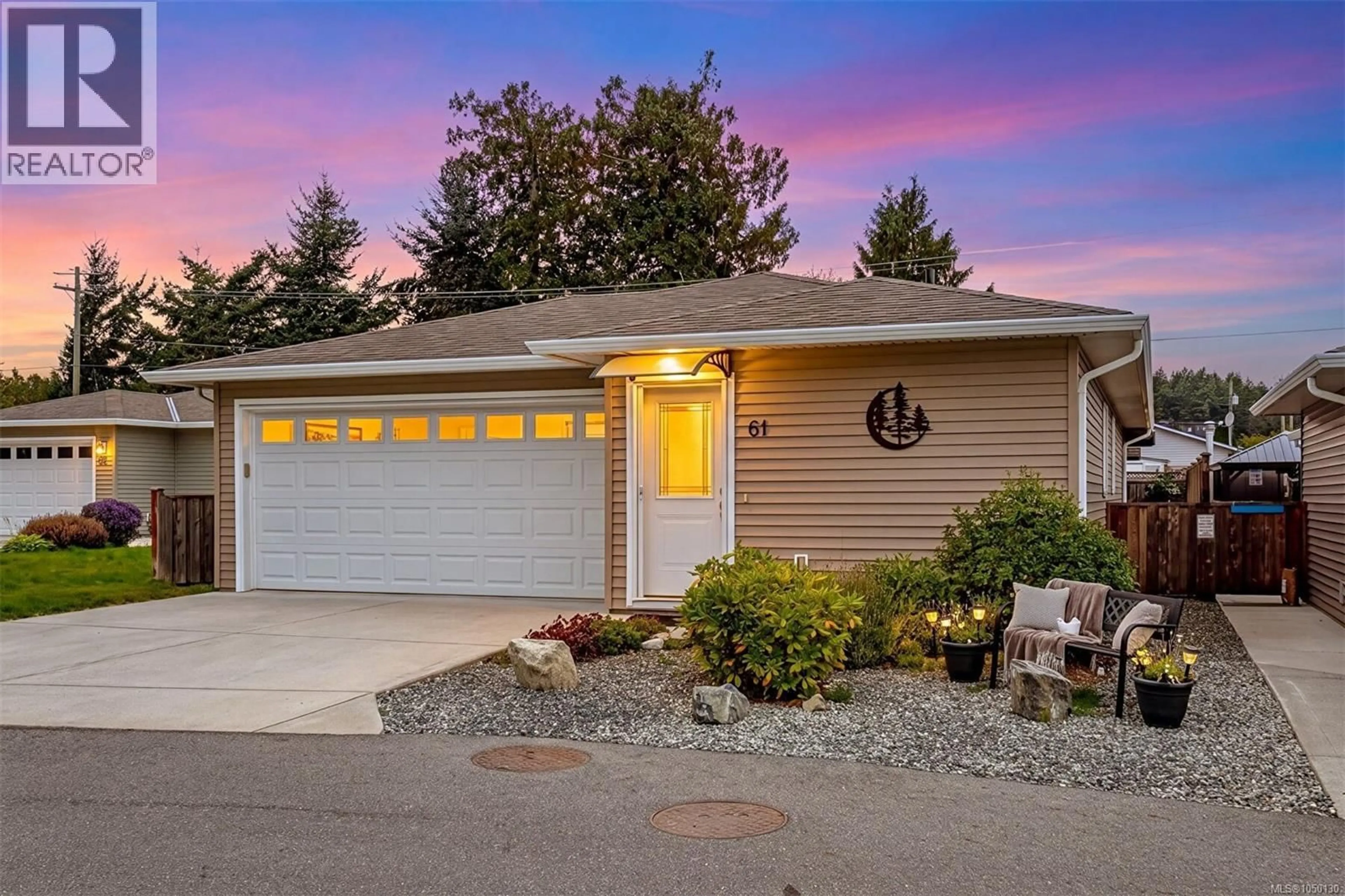 Home with vinyl exterior material, street for 61 - 7586 TETAYUT ROAD, Central Saanich British Columbia V8M0B4