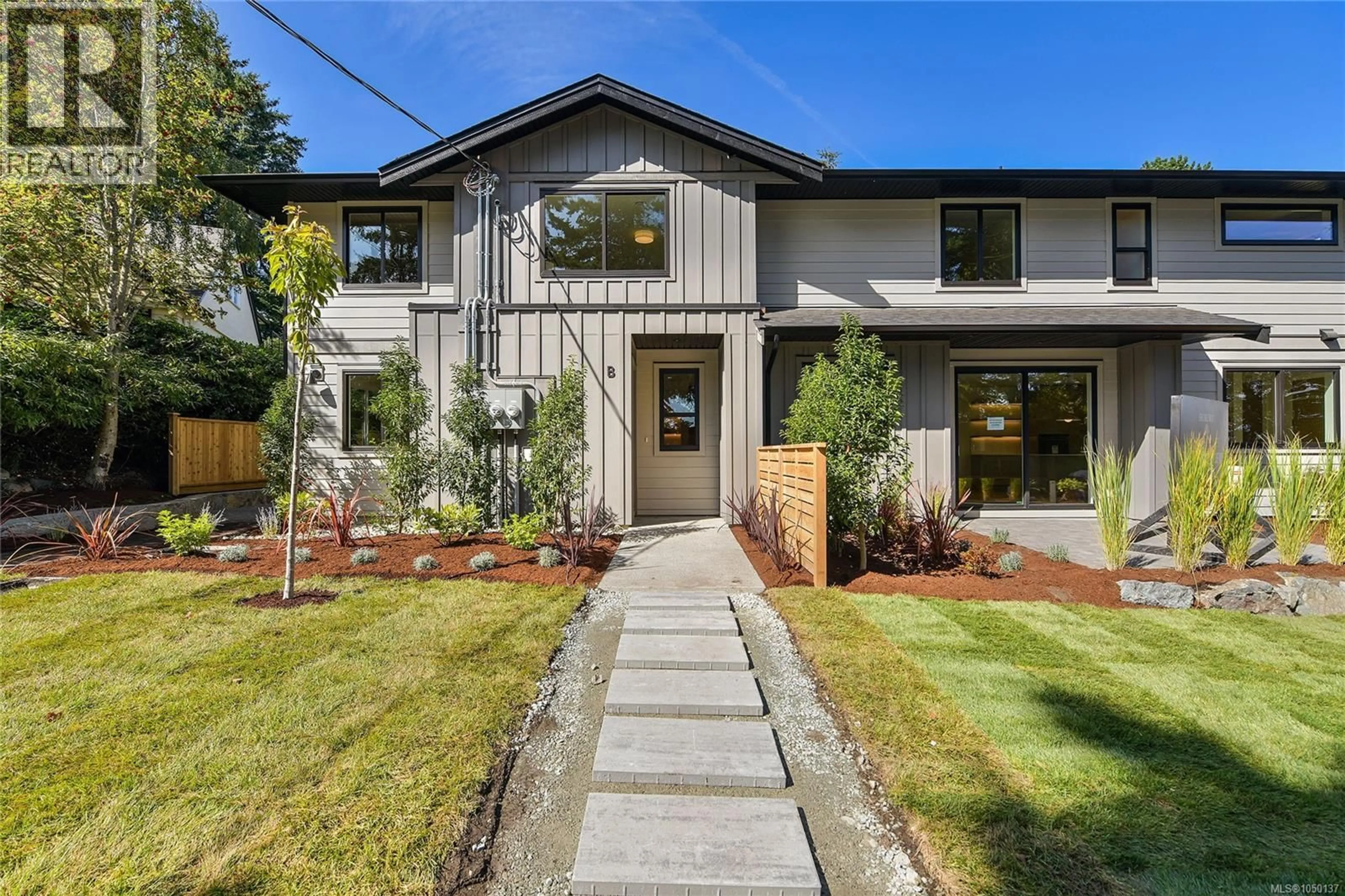 Home with brick exterior material, street for 2 - 4430 SHORE WAY, Saanich British Columbia V8N3T9