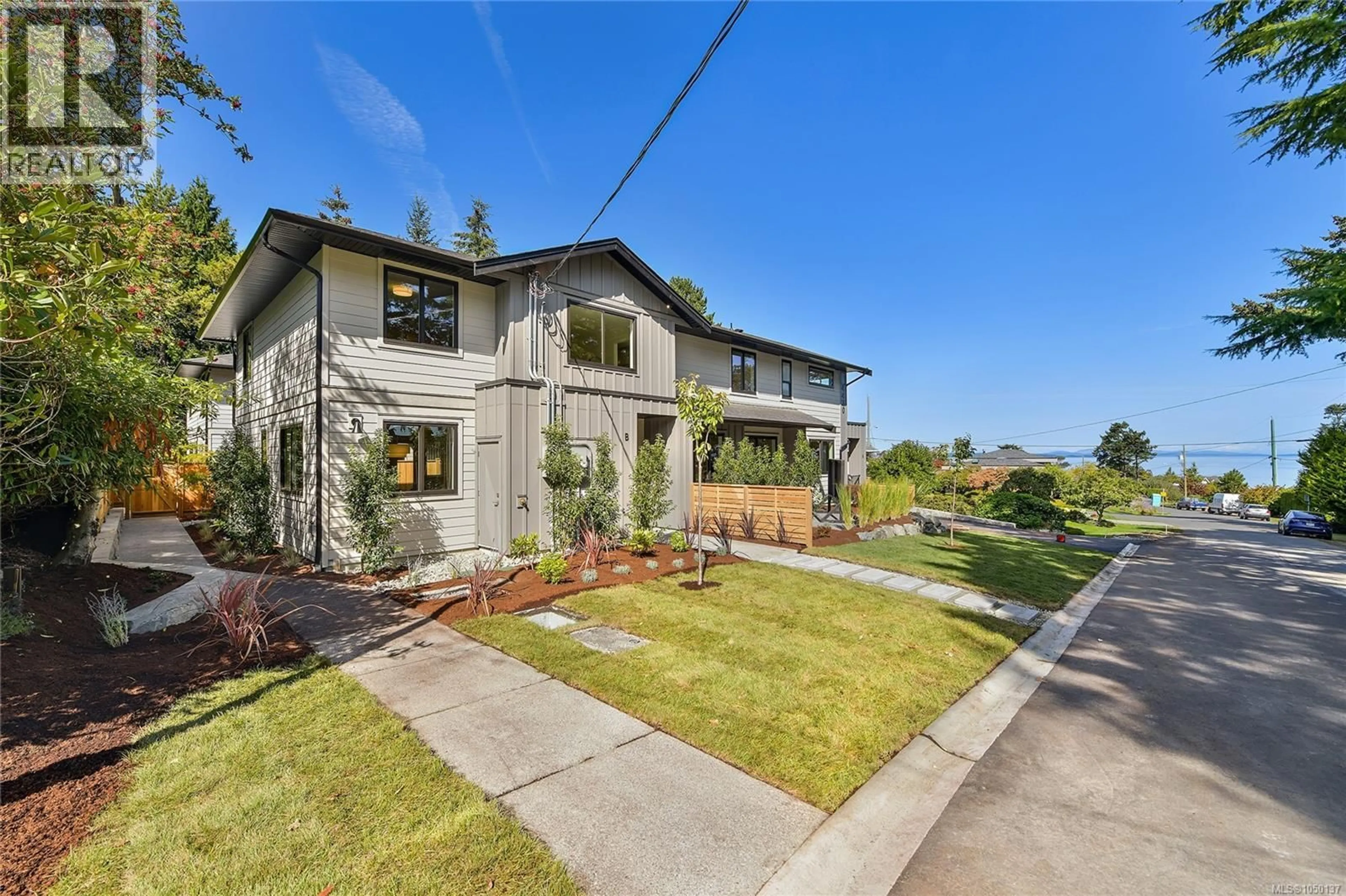 Home with brick exterior material, street for 2 - 4430 SHORE WAY, Saanich British Columbia V8N3T9