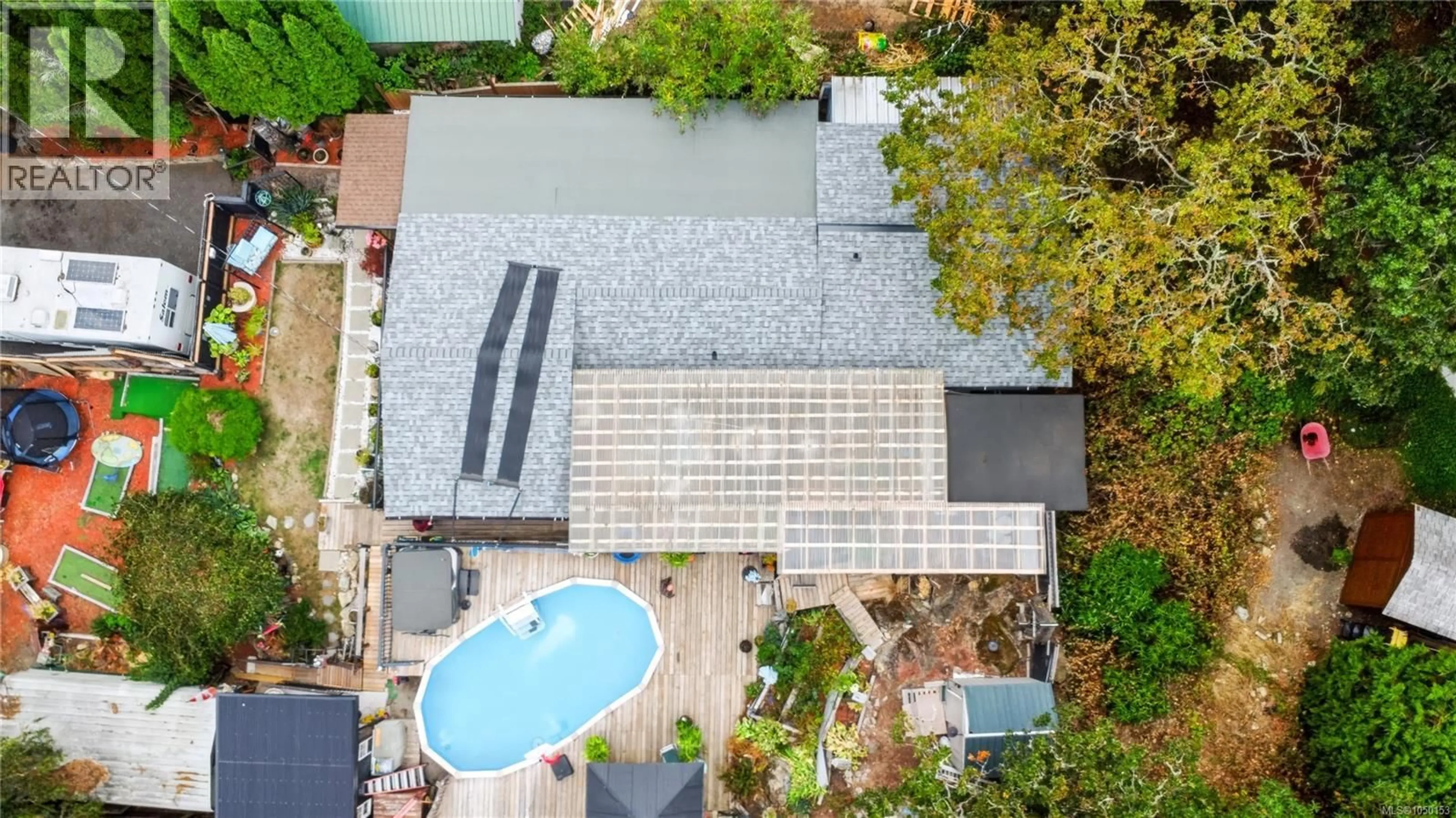 A pic from outside/outdoor area/front of a property/back of a property/a pic from drone, unknown for 1120 DONNA AVENUE, Langford British Columbia V9B2Z3