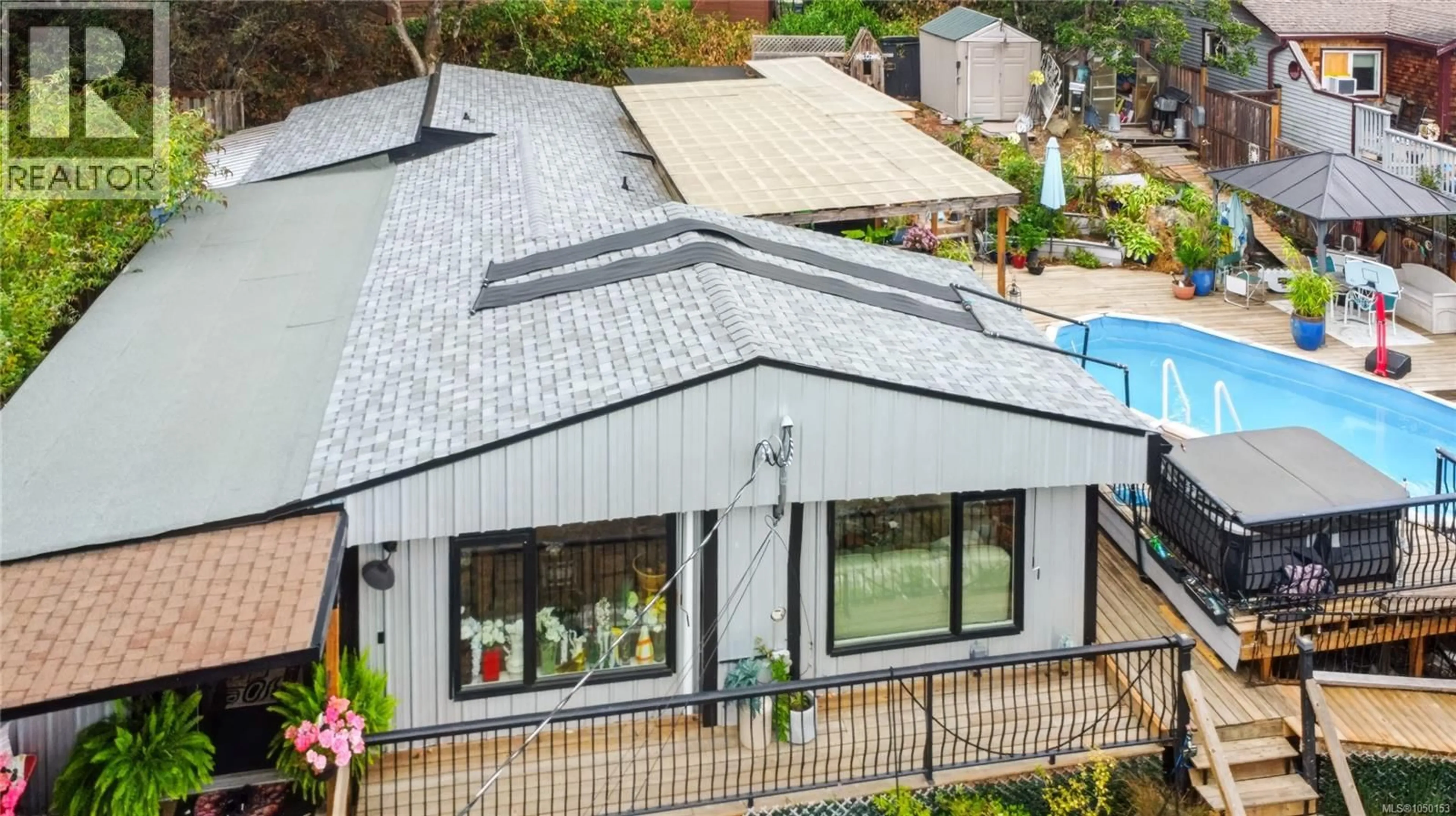 A pic from outside/outdoor area/front of a property/back of a property/a pic from drone, building for 1120 DONNA AVENUE, Langford British Columbia V9B2Z3