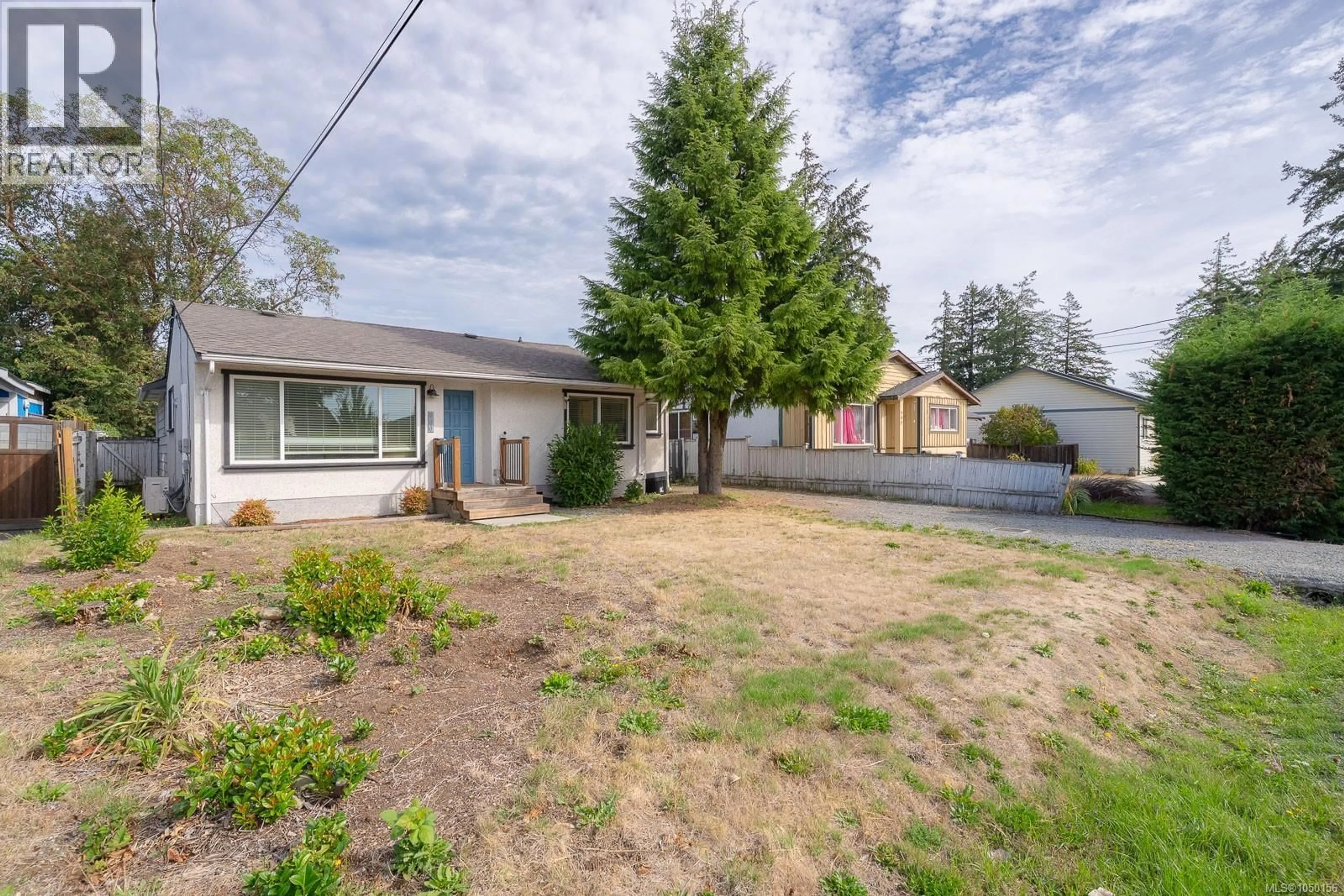 A pic from outside/outdoor area/front of a property/back of a property/a pic from drone, street for 960 ST. ANDREWS STREET, Nanaimo British Columbia V9S1S9