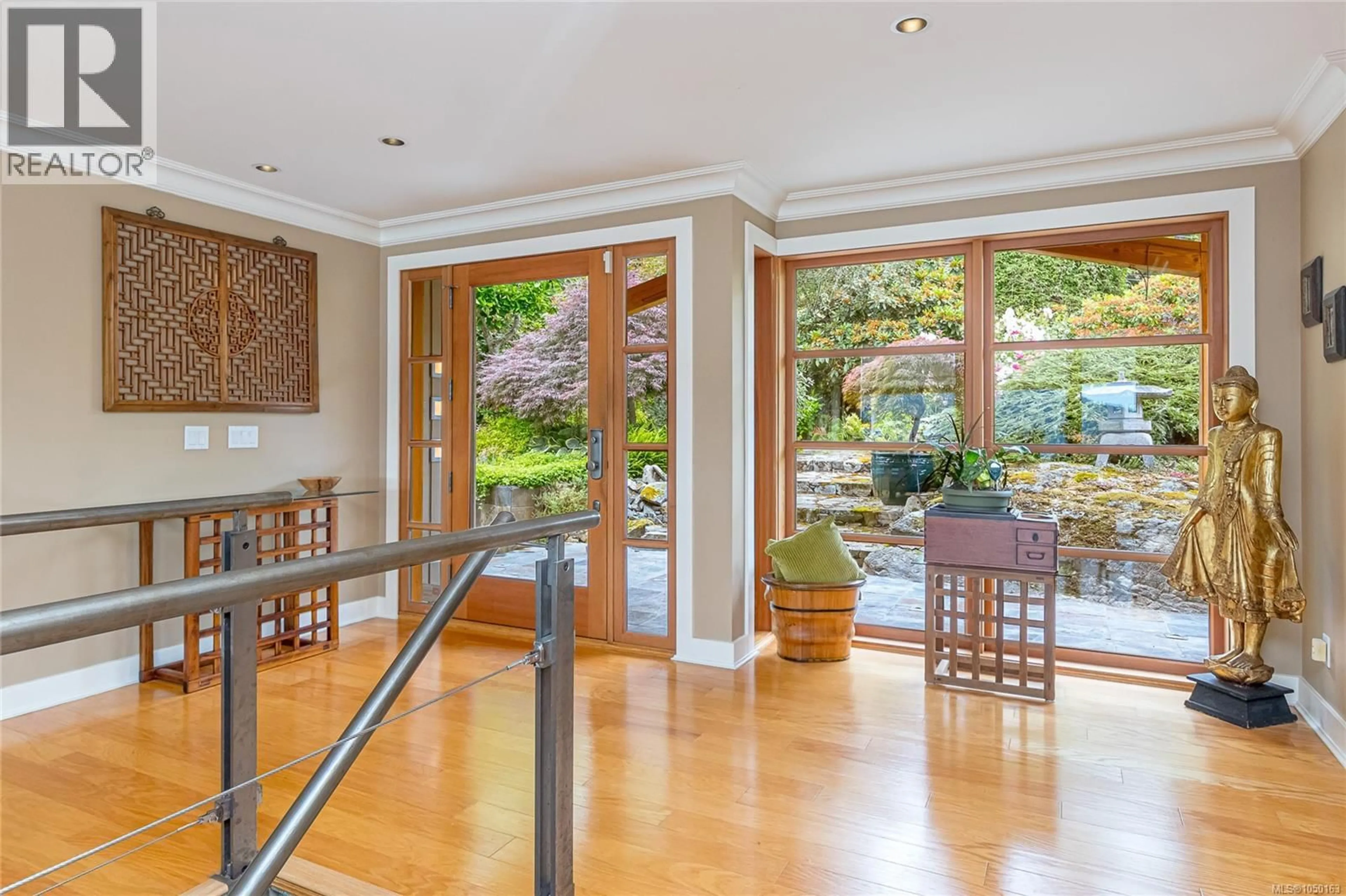 Indoor foyer for 526 BAYVIEW PLACE, Duncan British Columbia V9L5X7