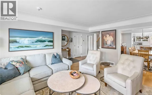 1461 DERBY ROAD, Saanich 4
