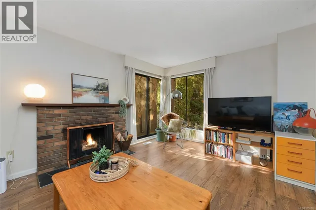 4039 DAFFODIL PLACE, Saanich 2